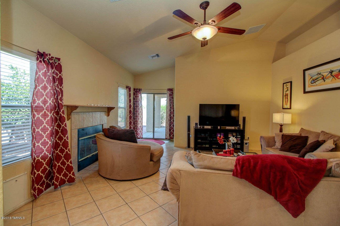 Rillito At La Cholla (1-133) - Residential