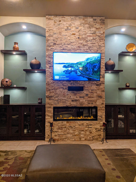 Sabino Mountain (1-290) - Residential
