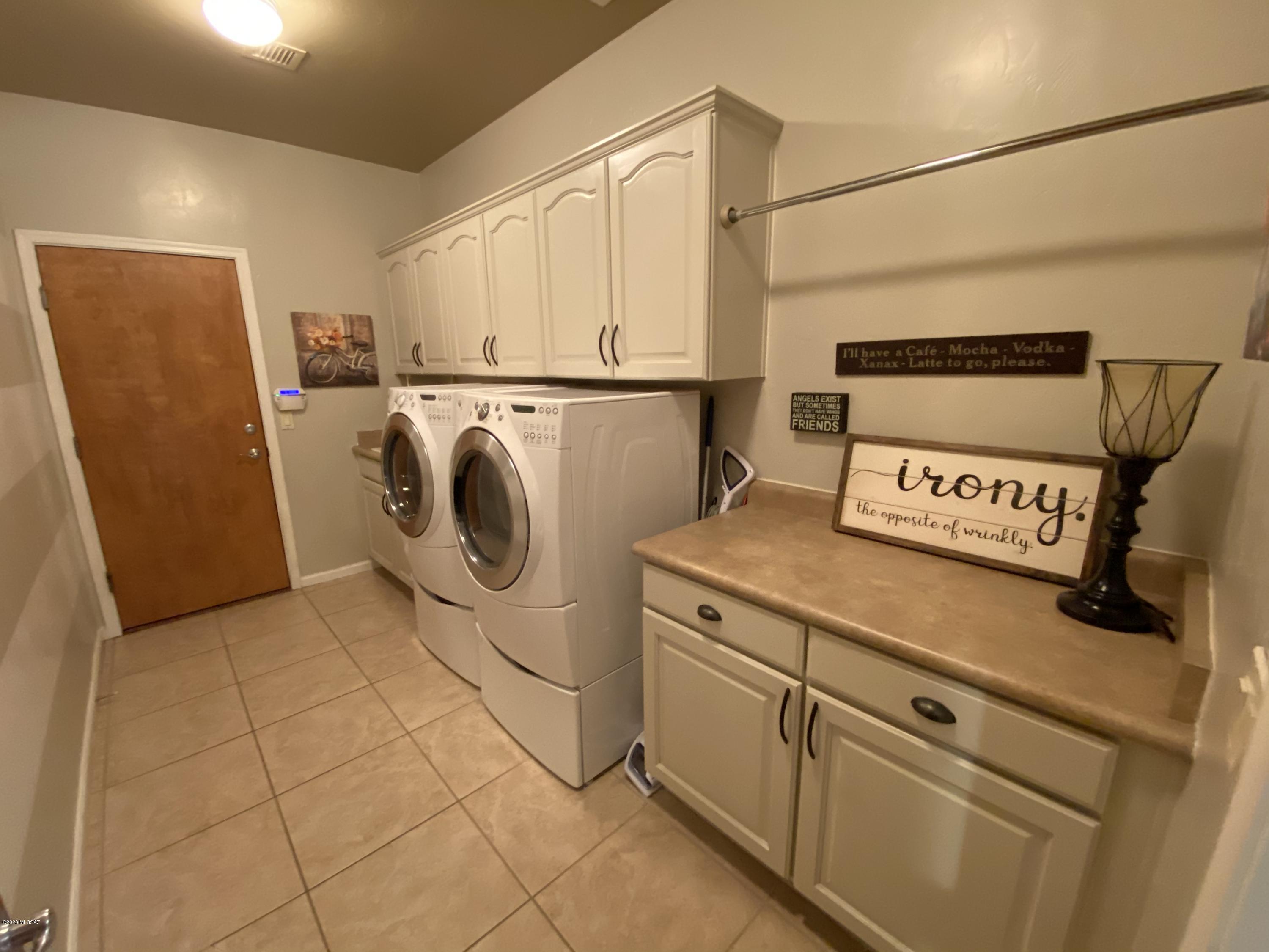 Sabino Mountain (1-290) - Residential