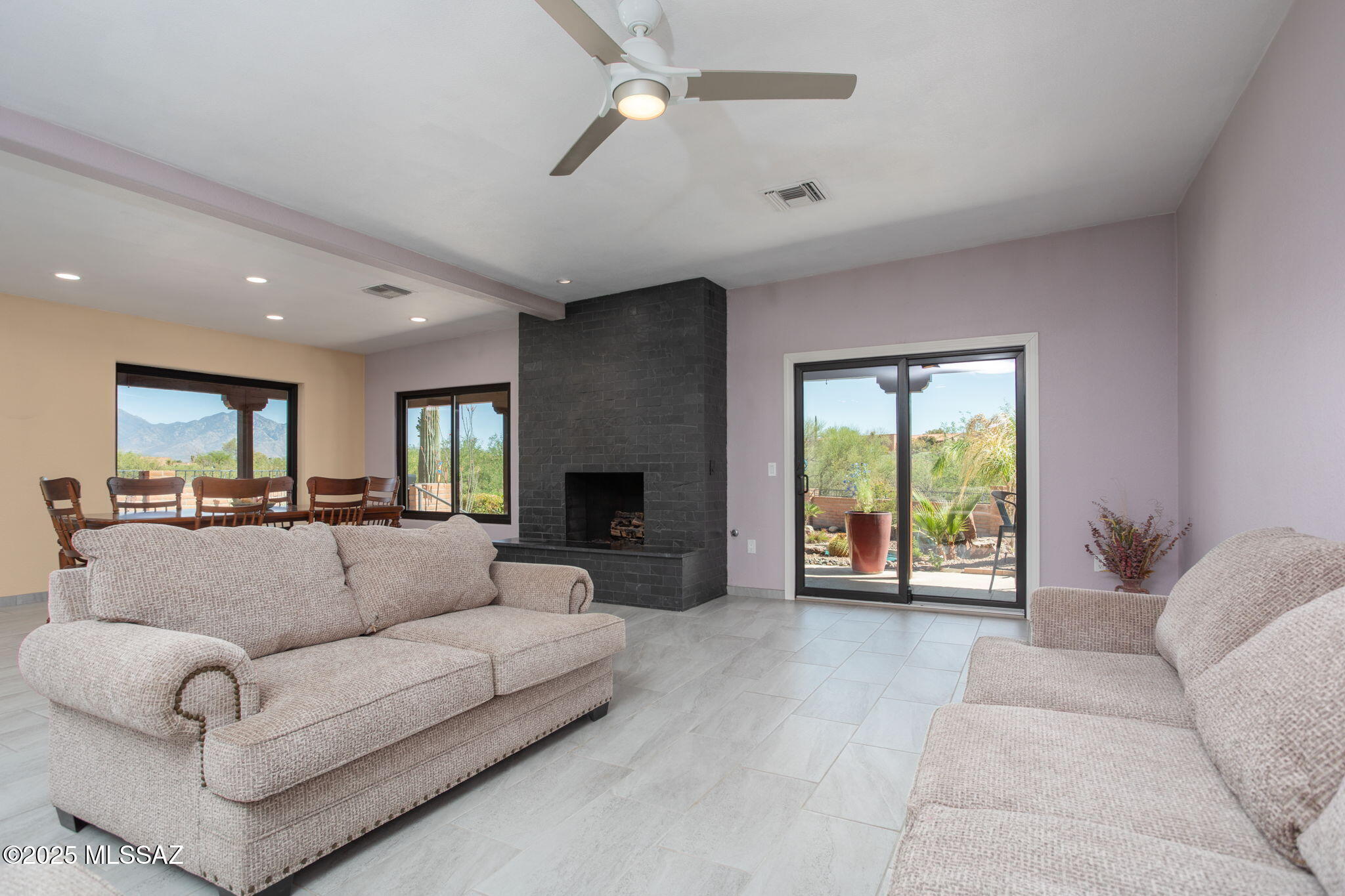 2360 S Camino Del Sol