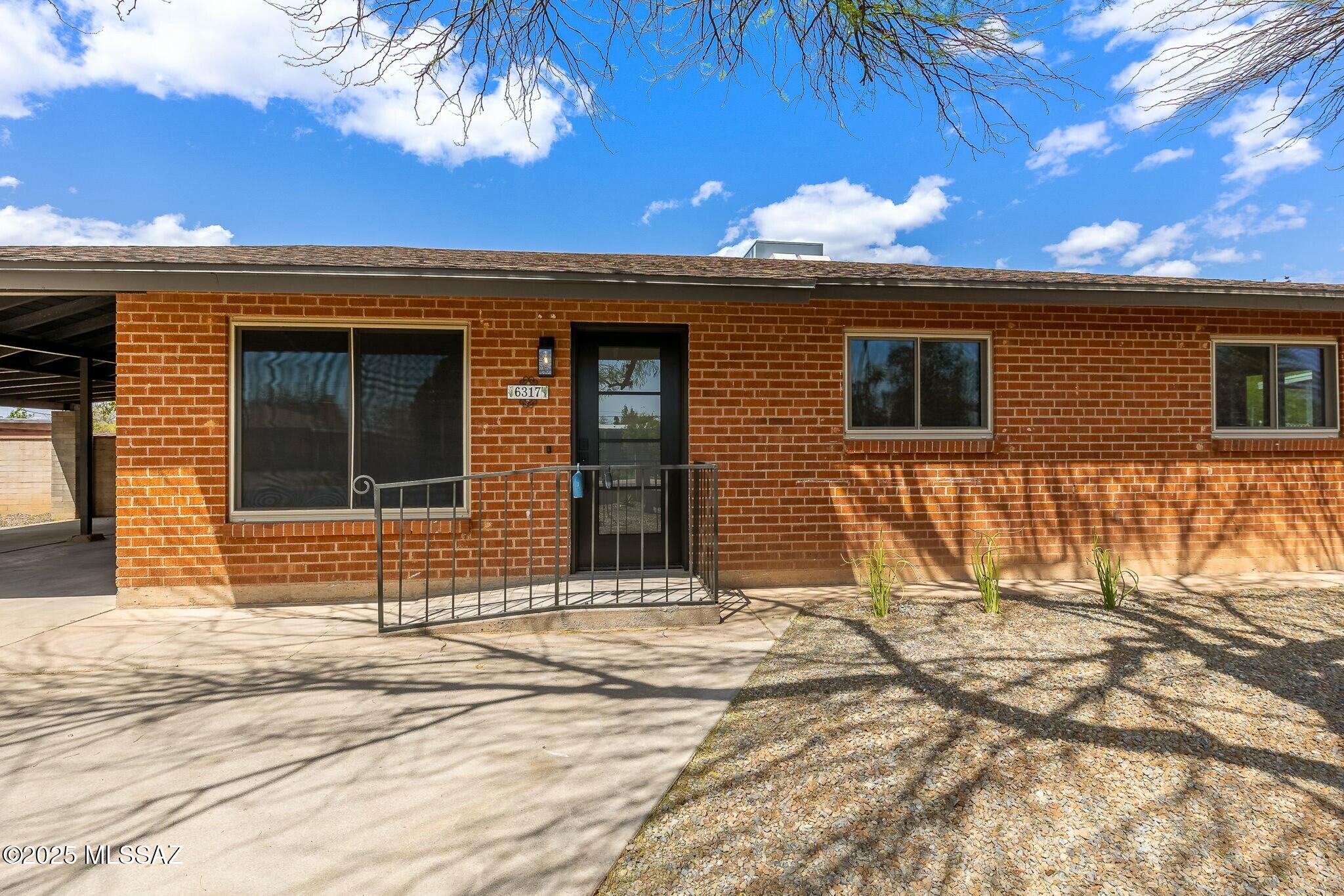 6317 E Calle Cappela