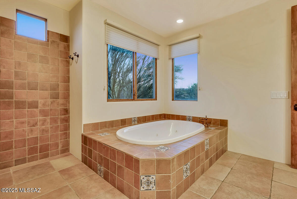 Catalina Foothills Est. NO. 10 (73-90, 119, 121, 123, 127-146) - Residential