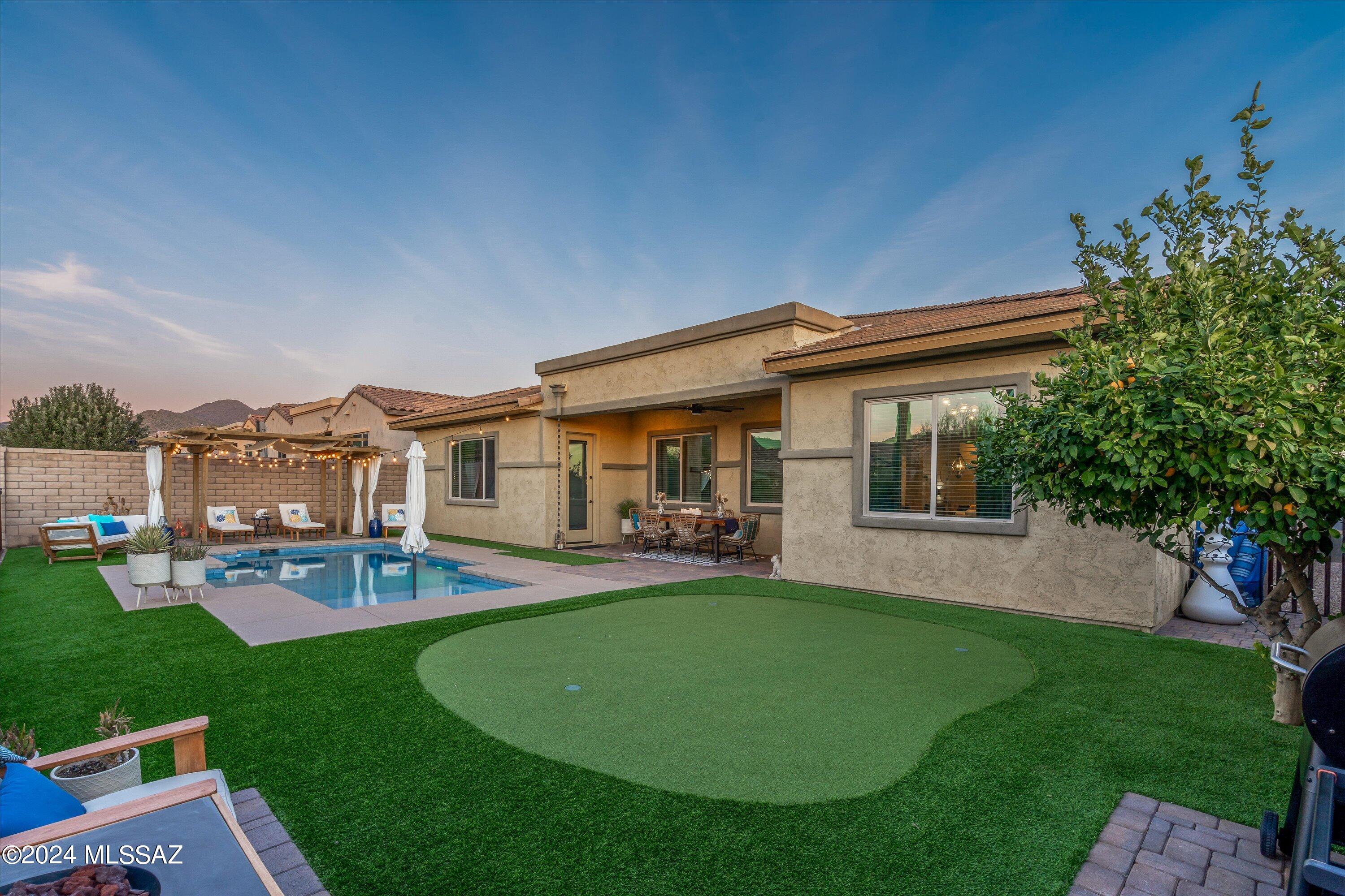 Los Saguaros At Dove Mountain SQ20121640199 - Residential