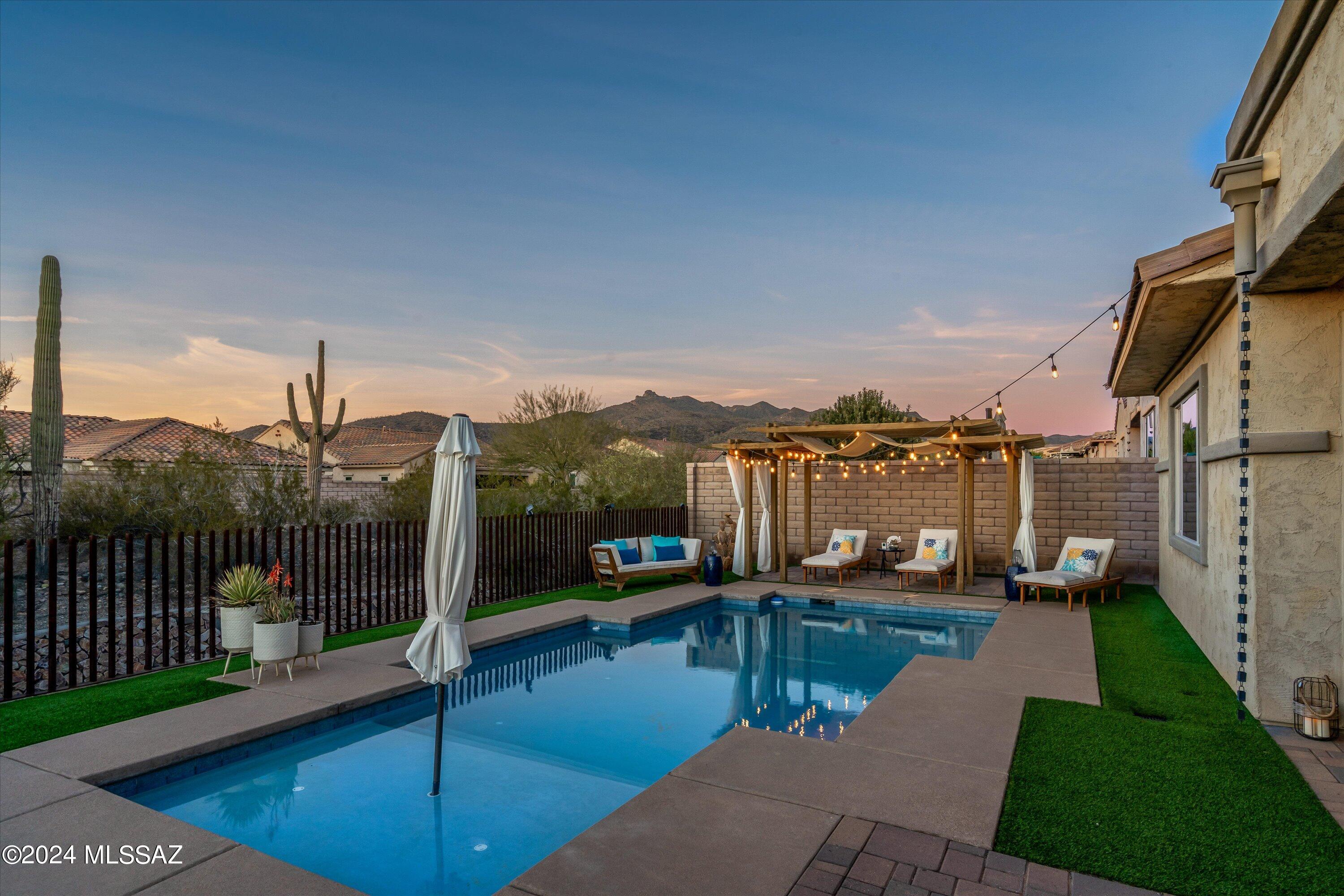 Los Saguaros At Dove Mountain SQ20121640199 - Residential