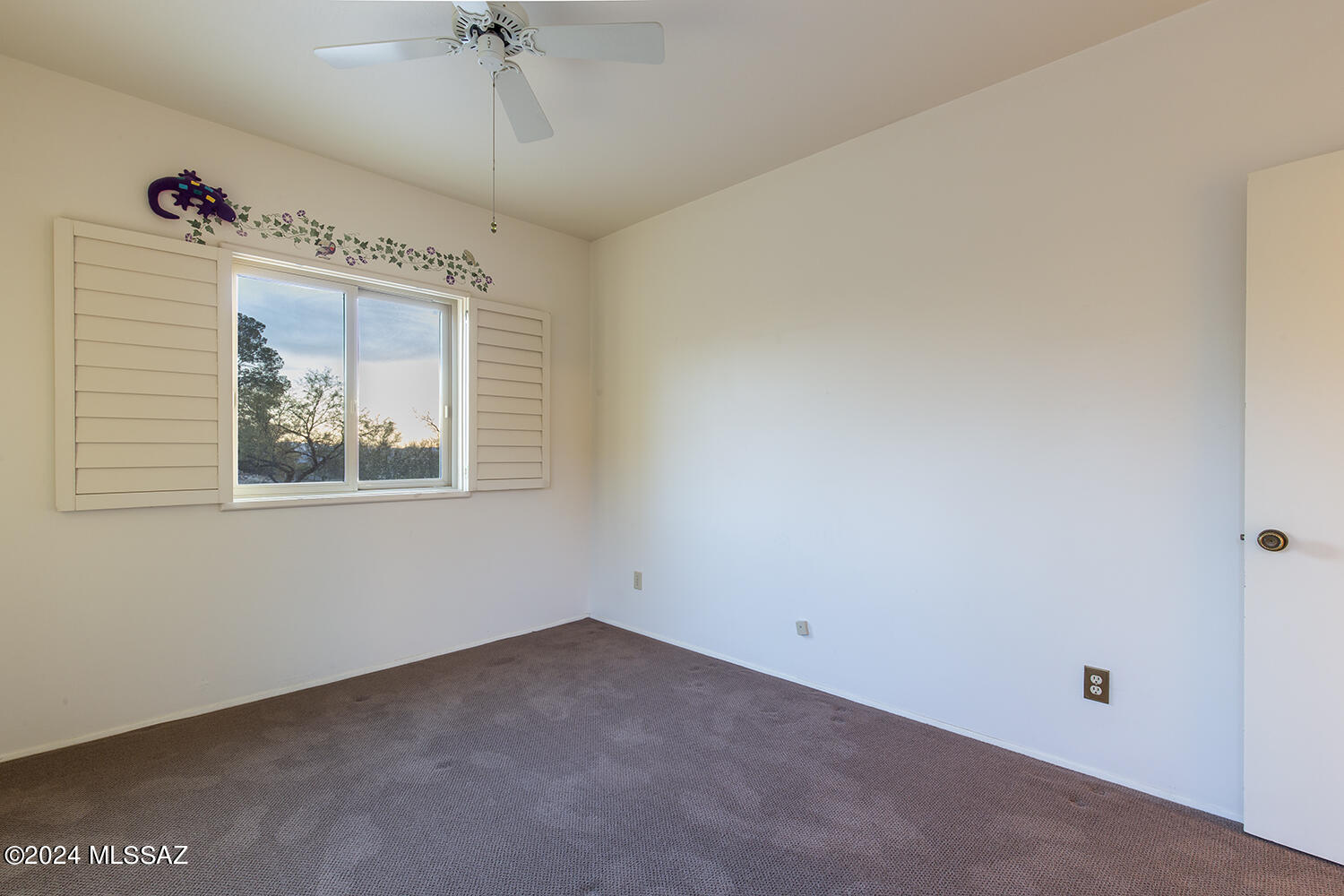 Shadow Roc (1-80) - Residential