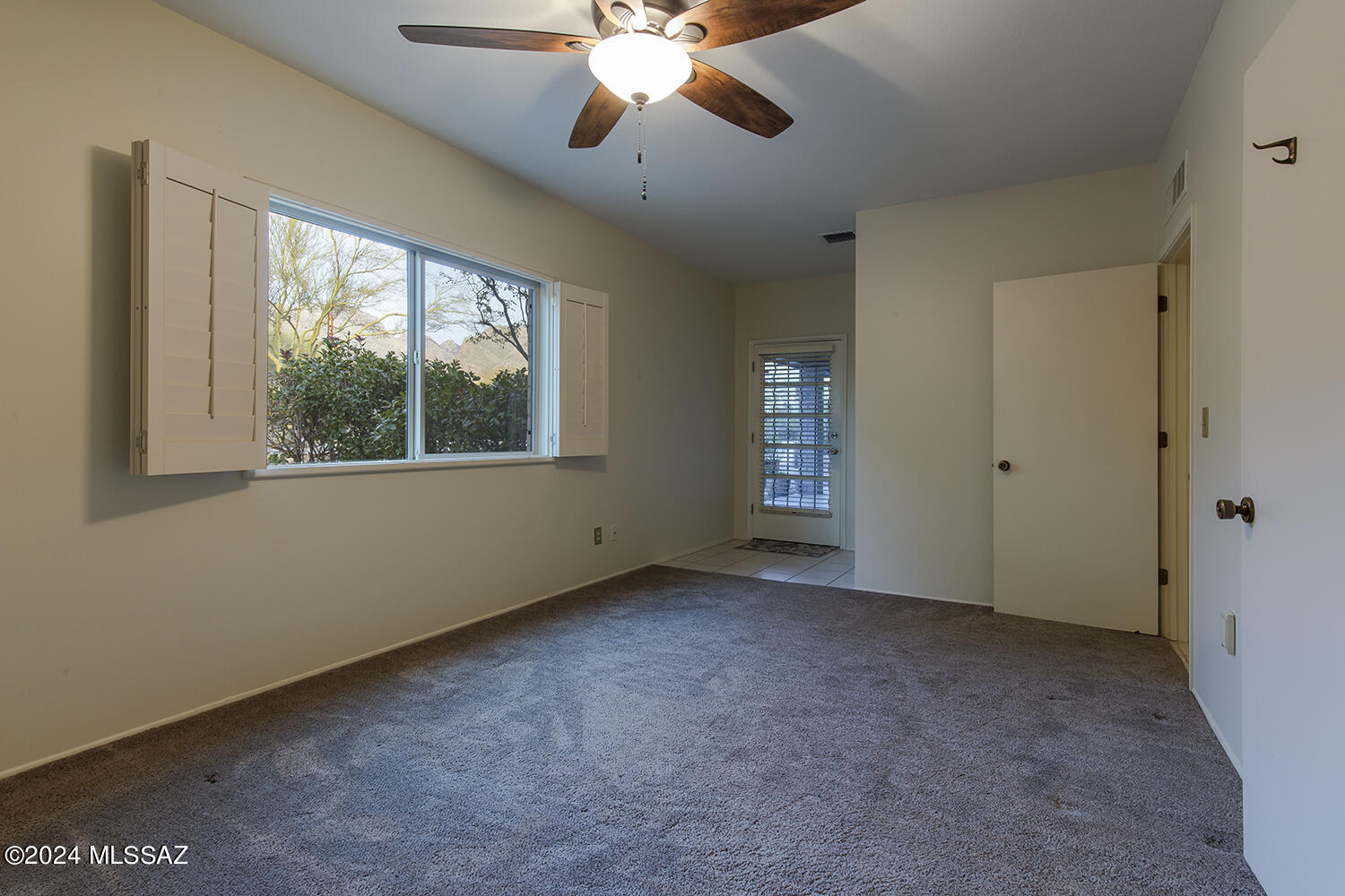 Shadow Roc (1-80) - Residential