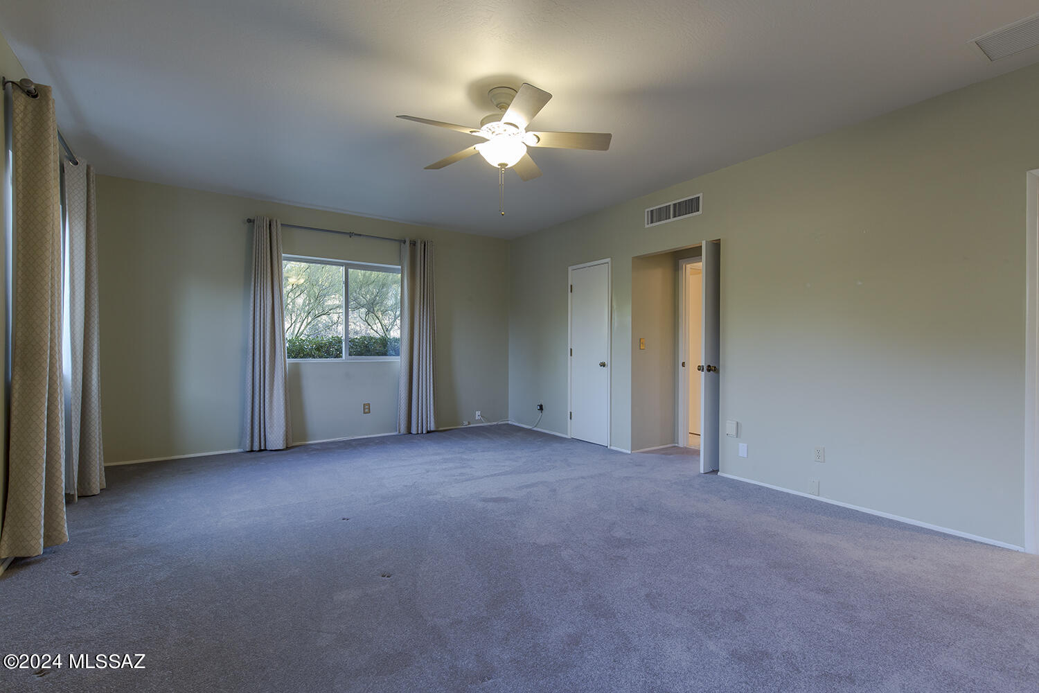 Shadow Roc (1-80) - Residential
