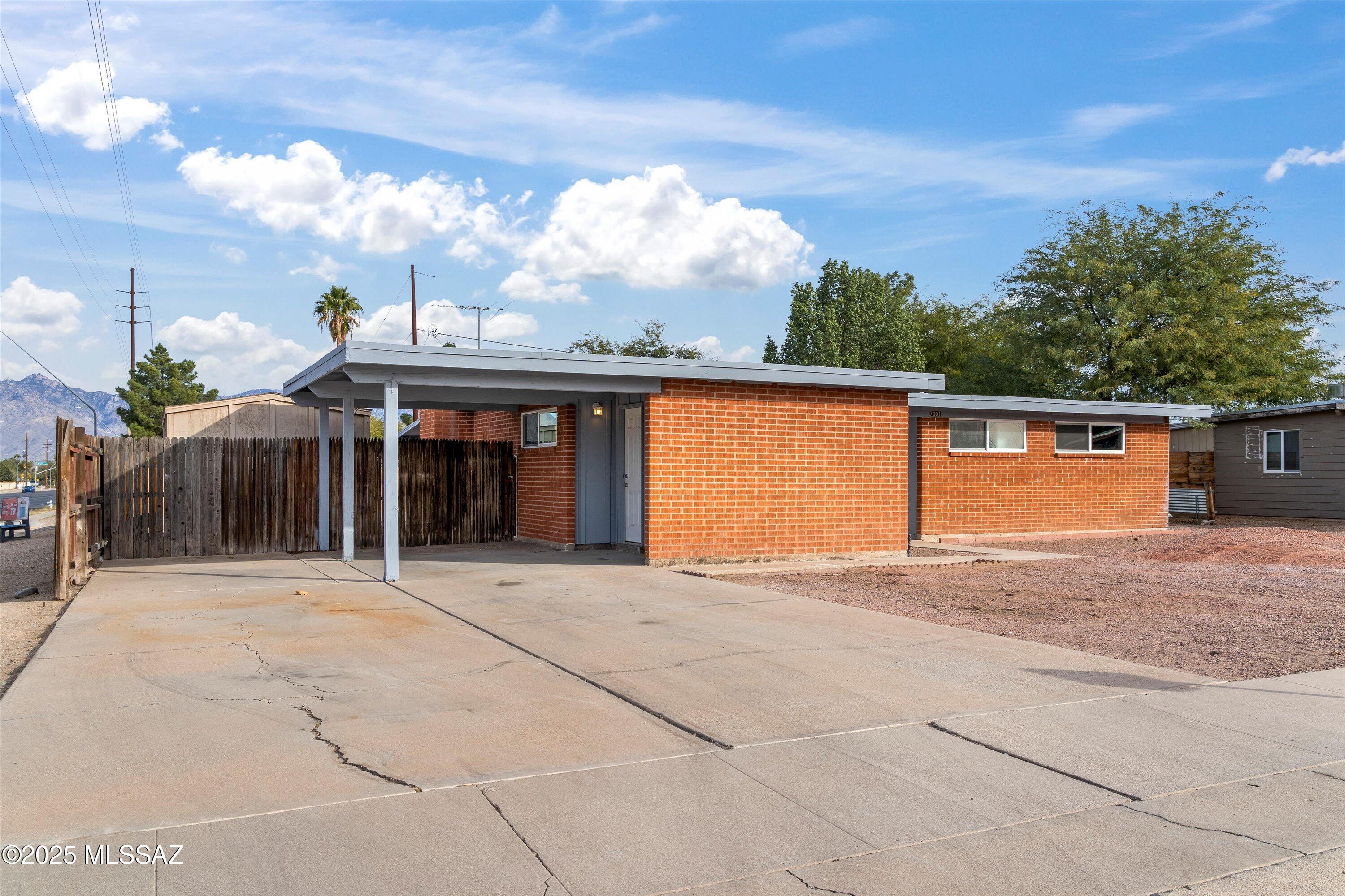 7901 E 19th Place