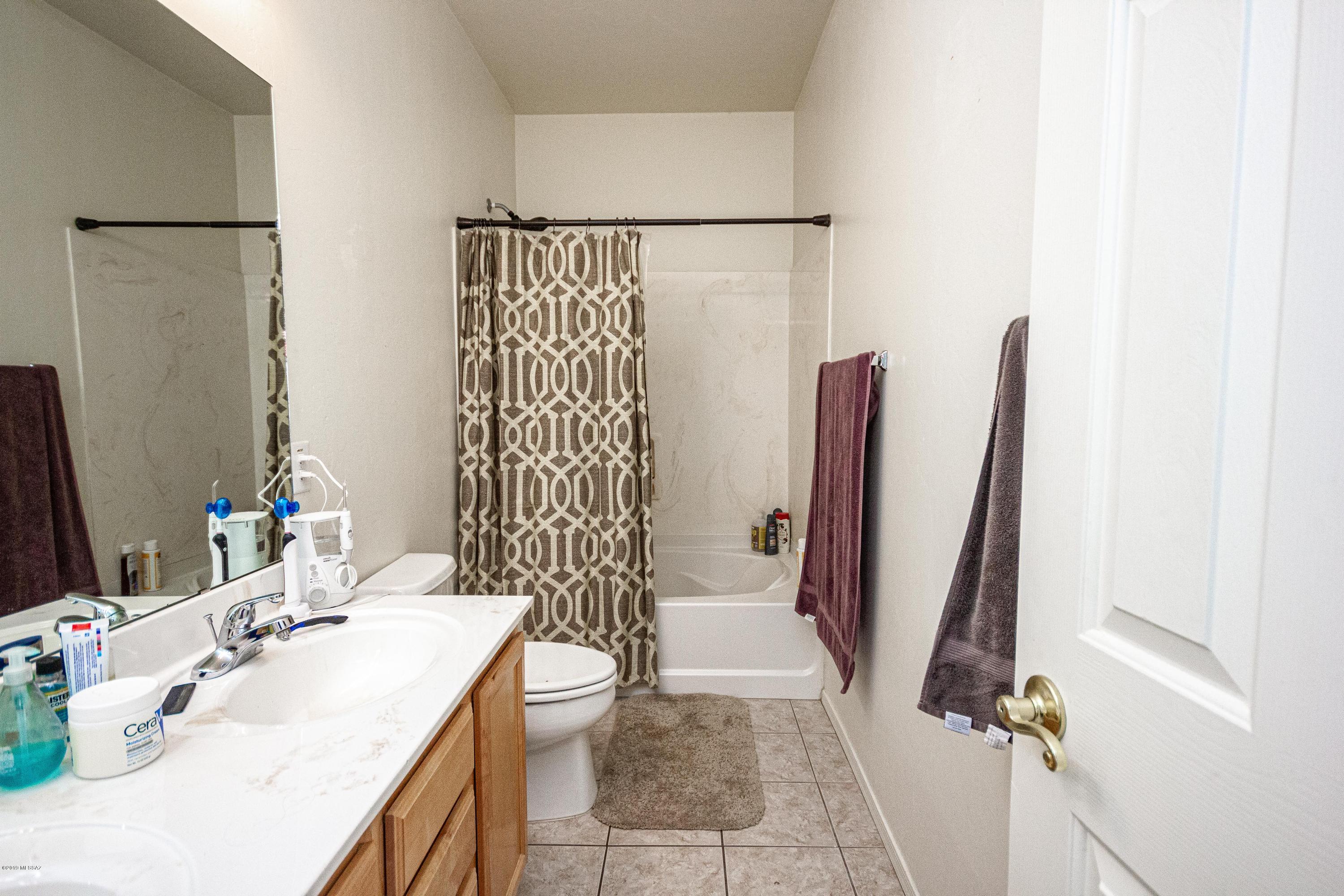 Houghton Village (1-55) - Residential