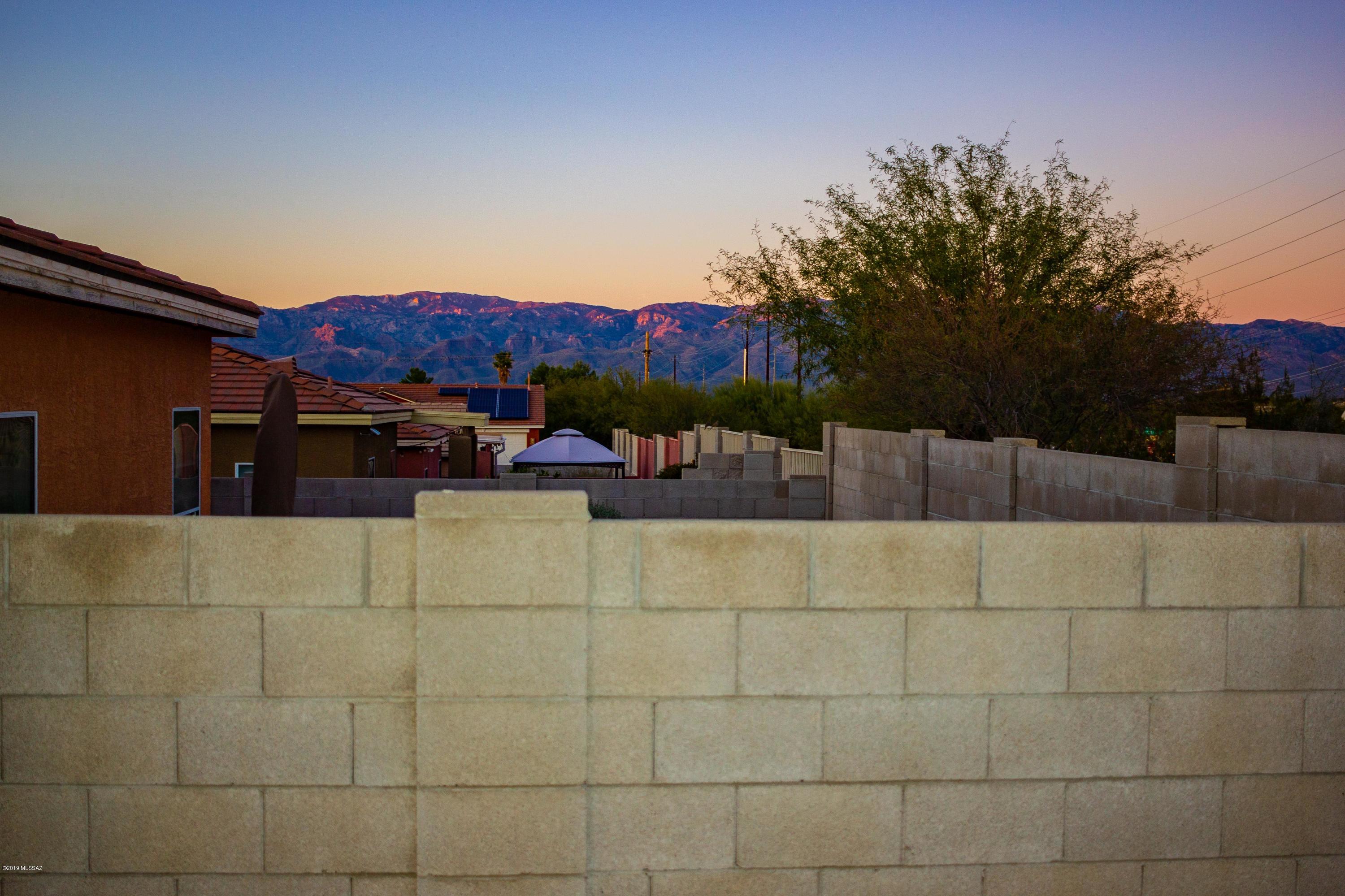 Houghton Village (1-55) - Residential