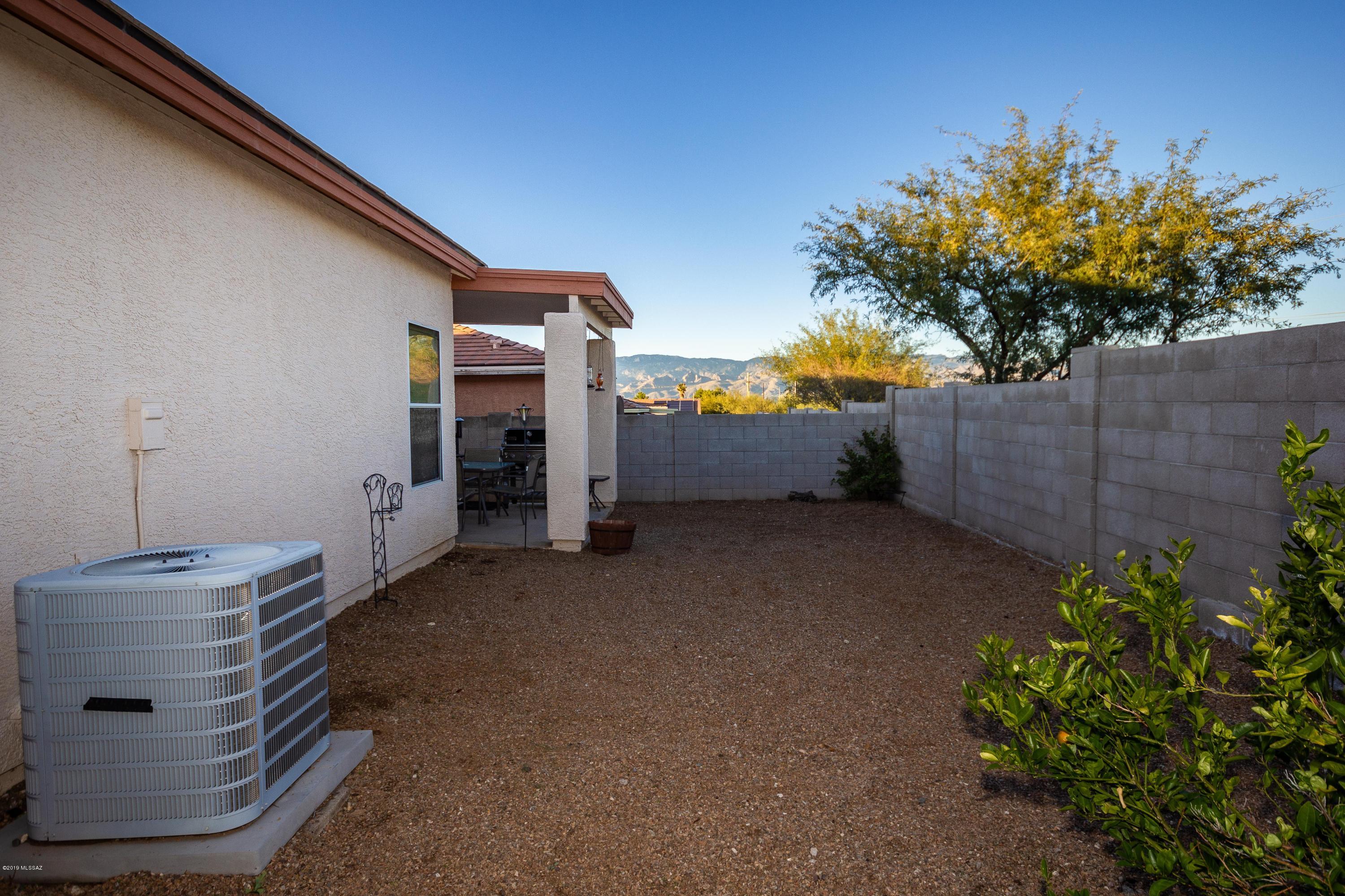 Houghton Village (1-55) - Residential