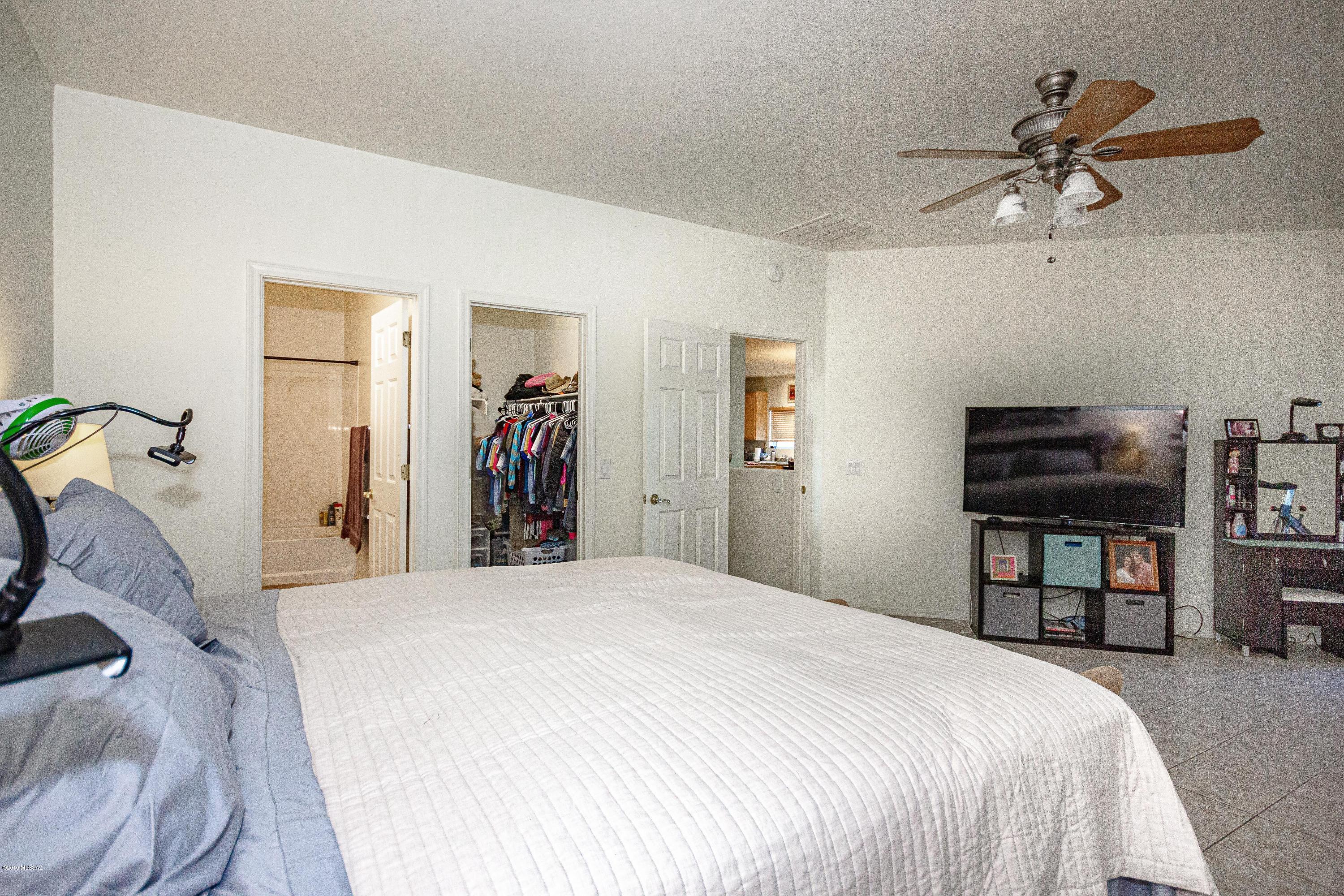 Houghton Village (1-55) - Residential