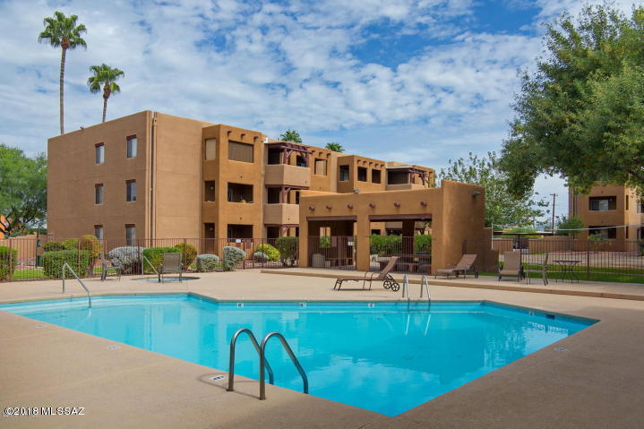 Casa Club Condominium - Residential