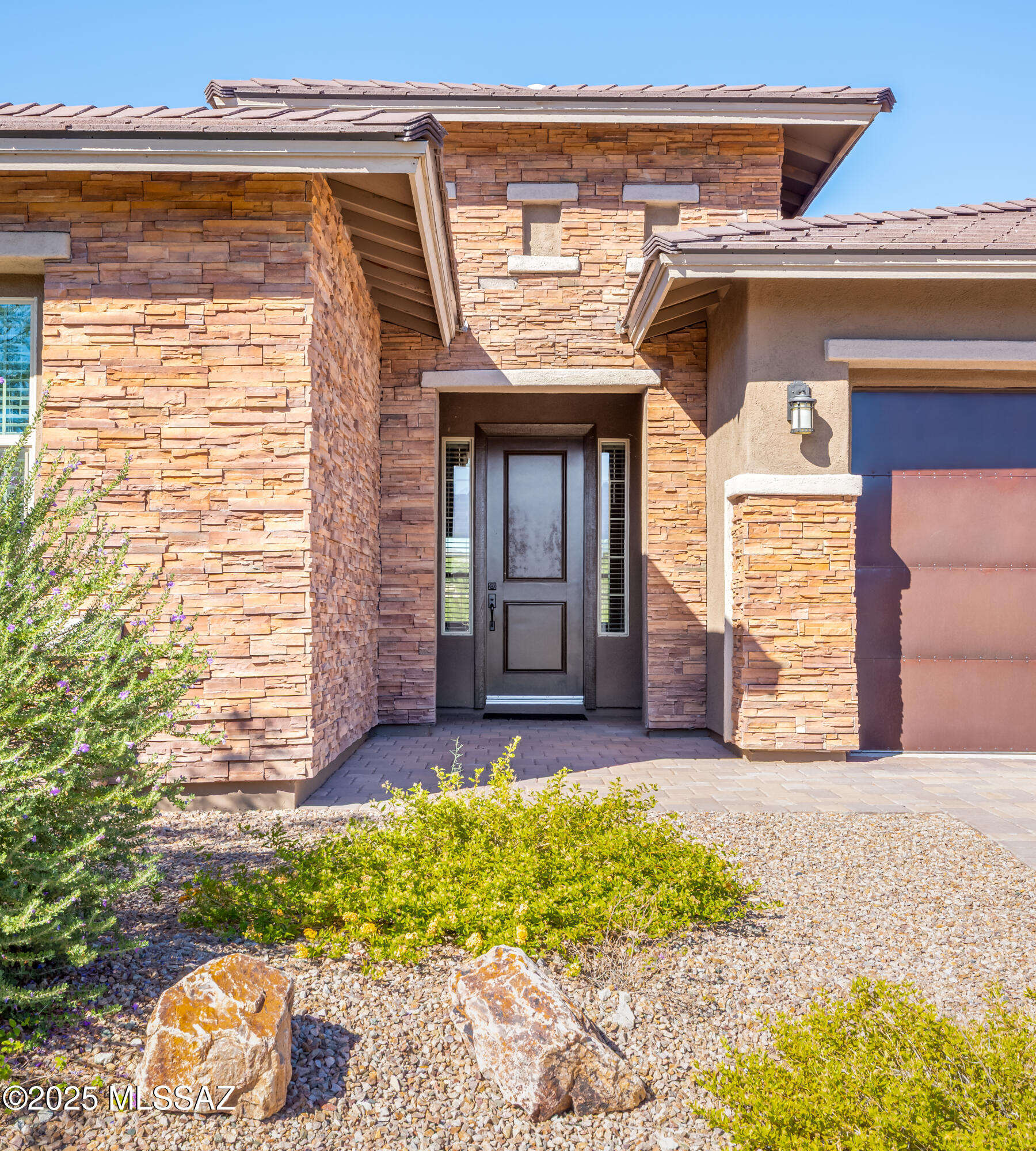 13711 N Hidden Springs Drive