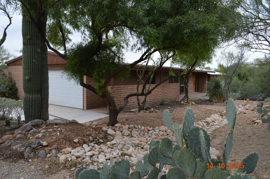 Secluded District 16 adobe ranch home with mountain views on .70 acres. This 4 bedroom, 2 bath home has two fireplaces, a pool and painted concrete floors. Priced below area comparables to allow for some needed updates and personal touches. Great opportunity to enjoy Foothill living at an affordable price!