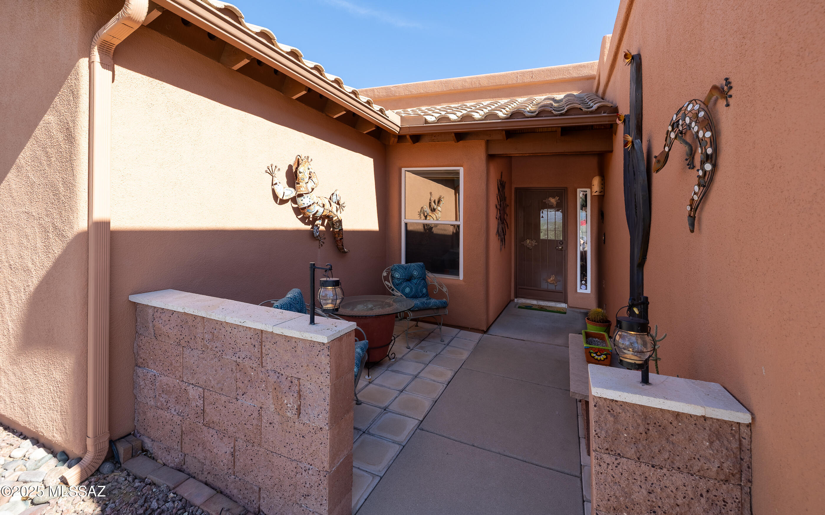 11932 N Labyrinth Drive