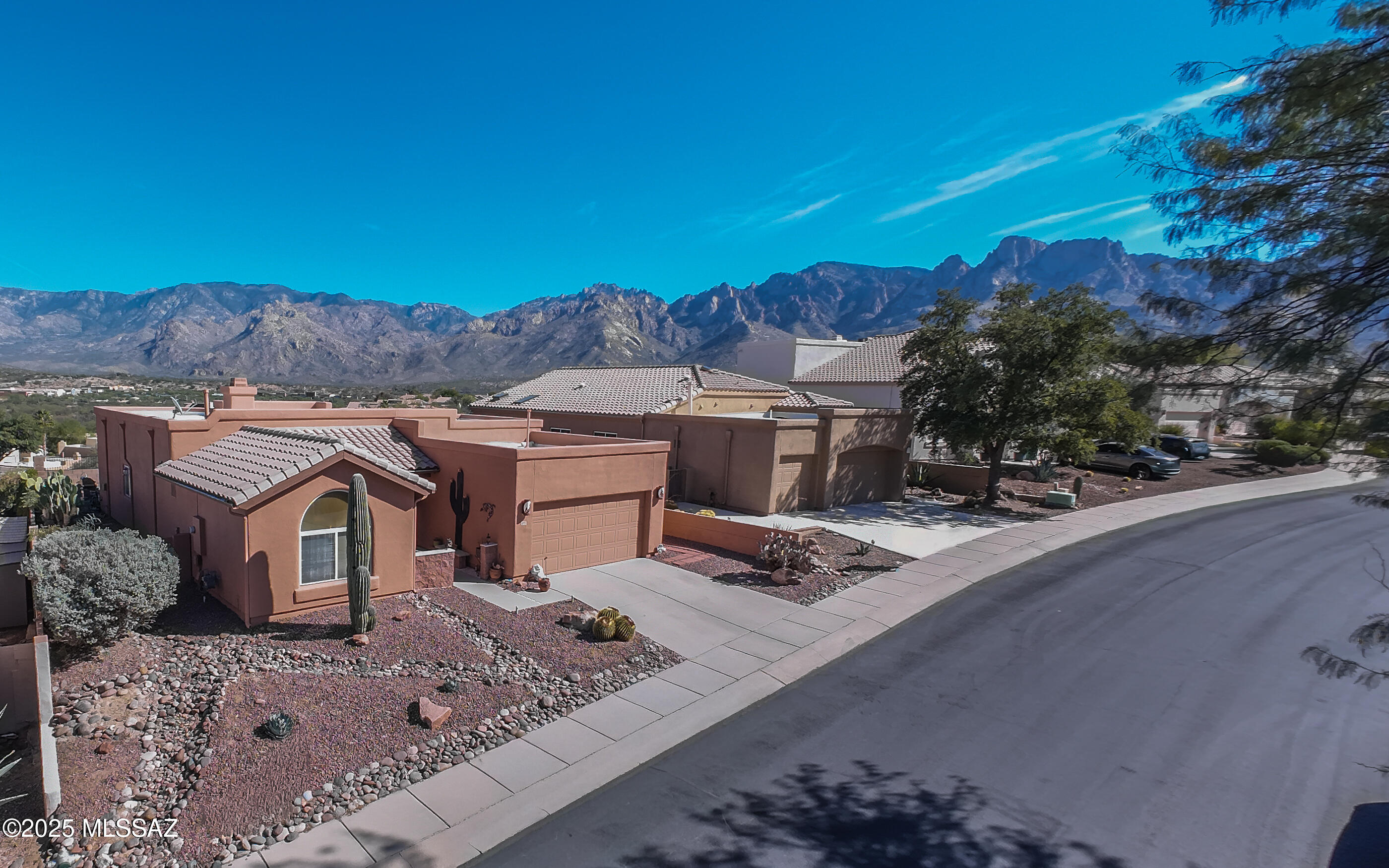 11932 N Labyrinth Drive