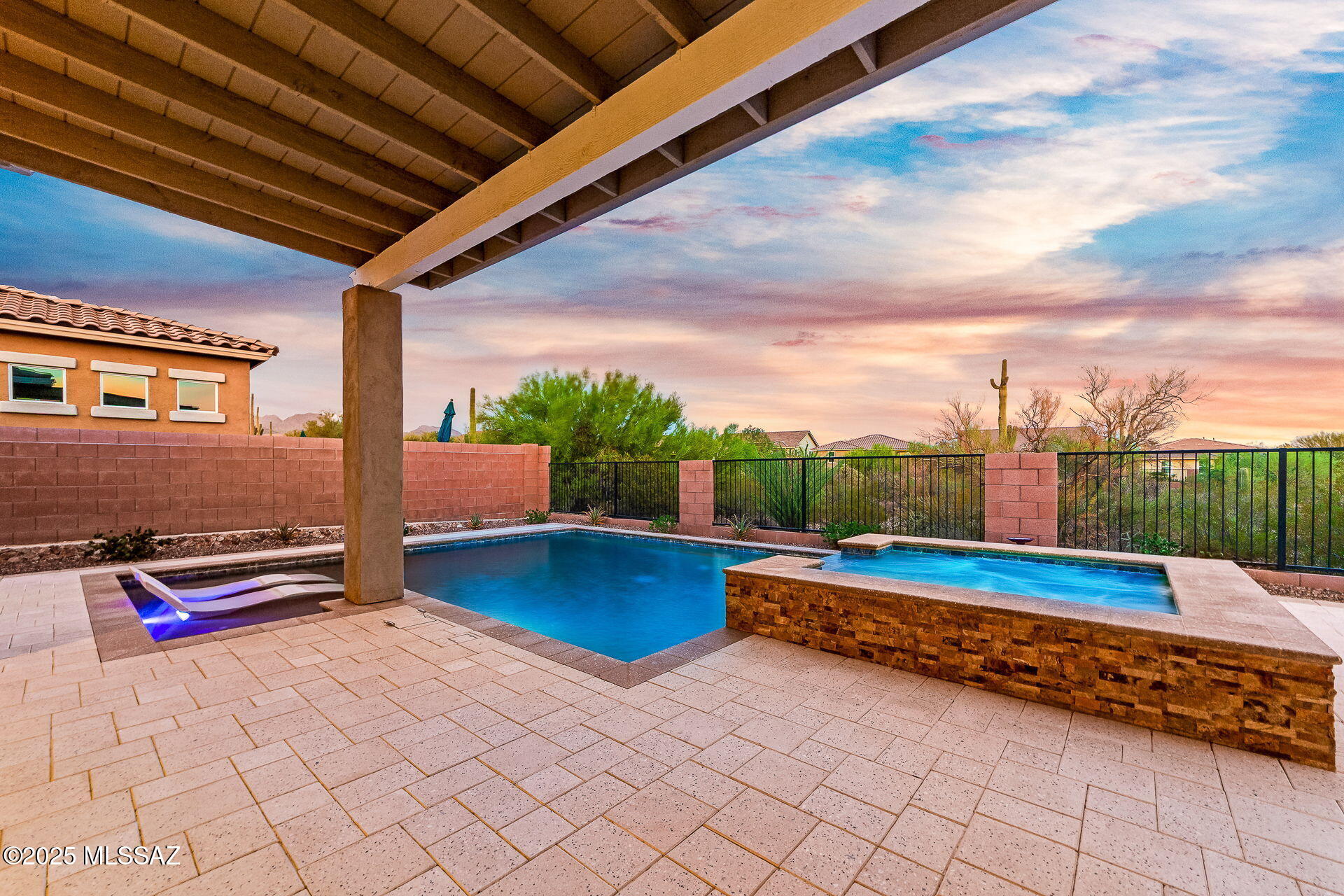 14162 N Hidden Arroyo Pass