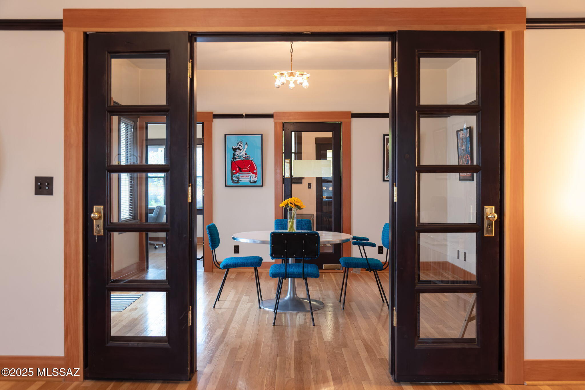 20 E 2nd Street
