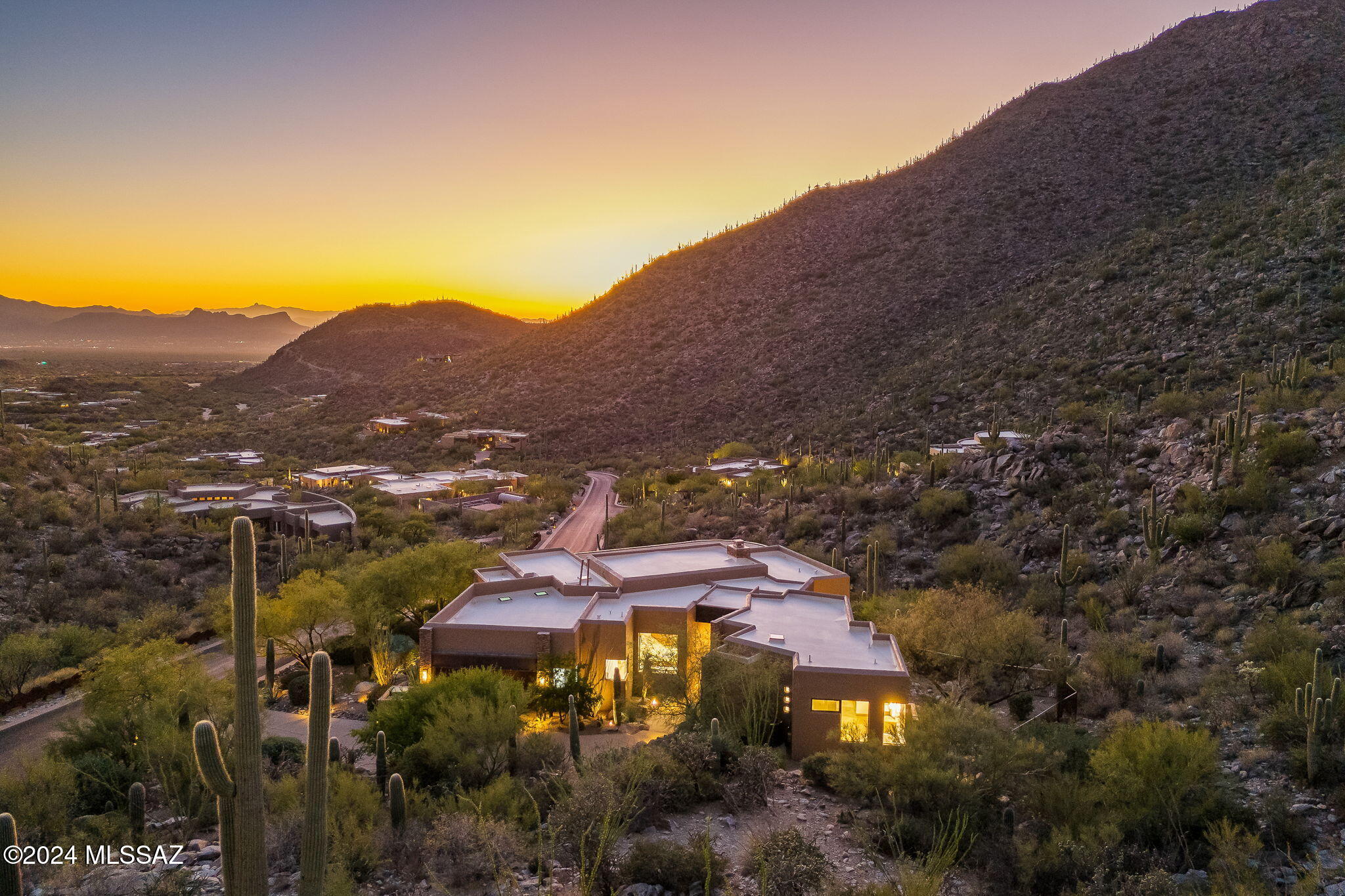 Canyon Pass II At Dove Mountain (49-110) - Residential