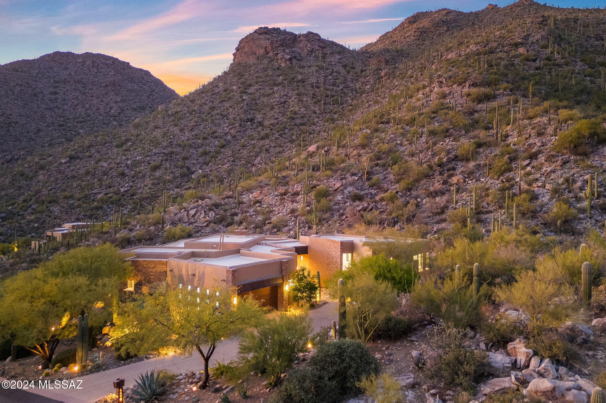 Canyon Pass II At Dove Mountain (49-110) - Residential