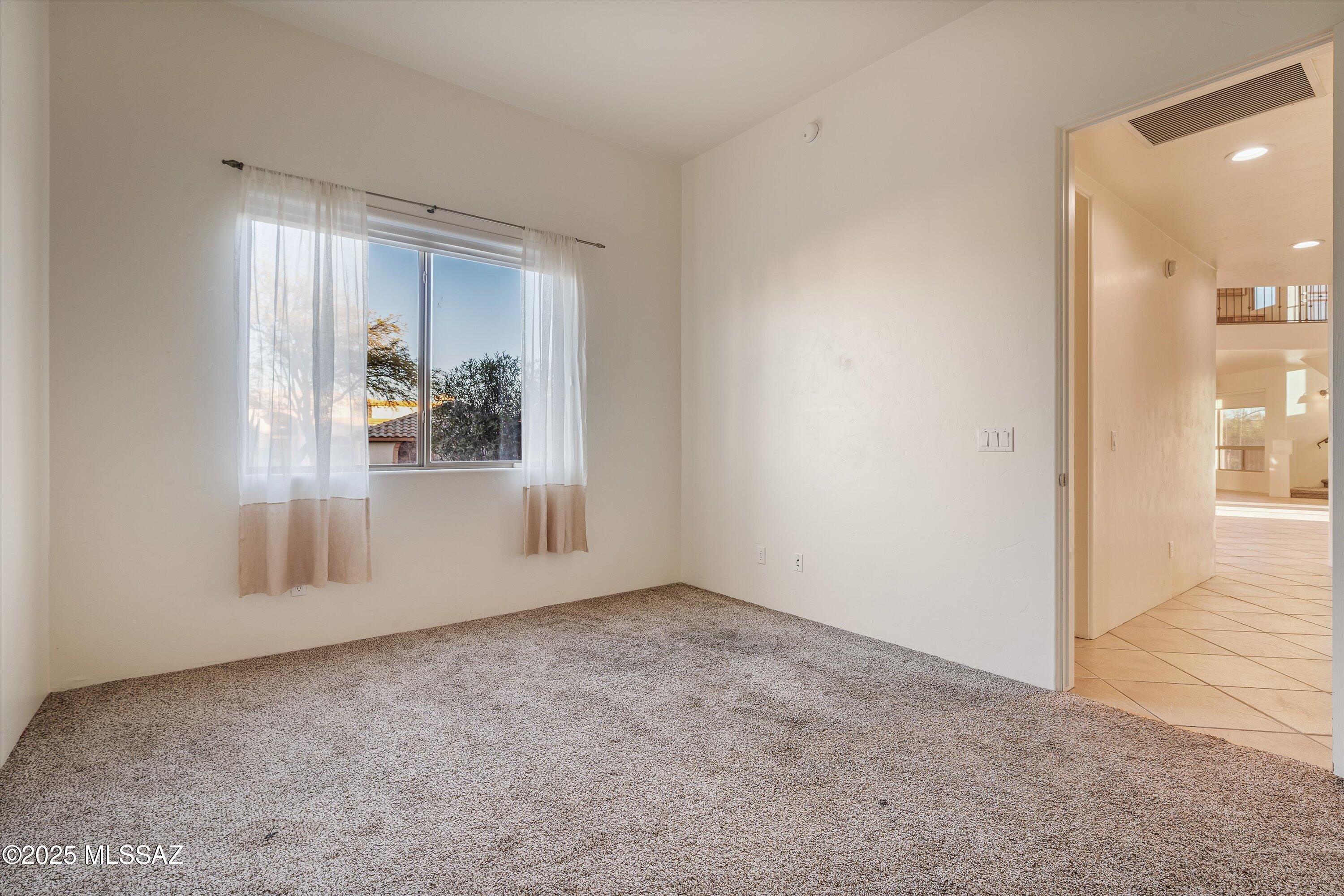 Roadrunner Hills (1-21) - Residential