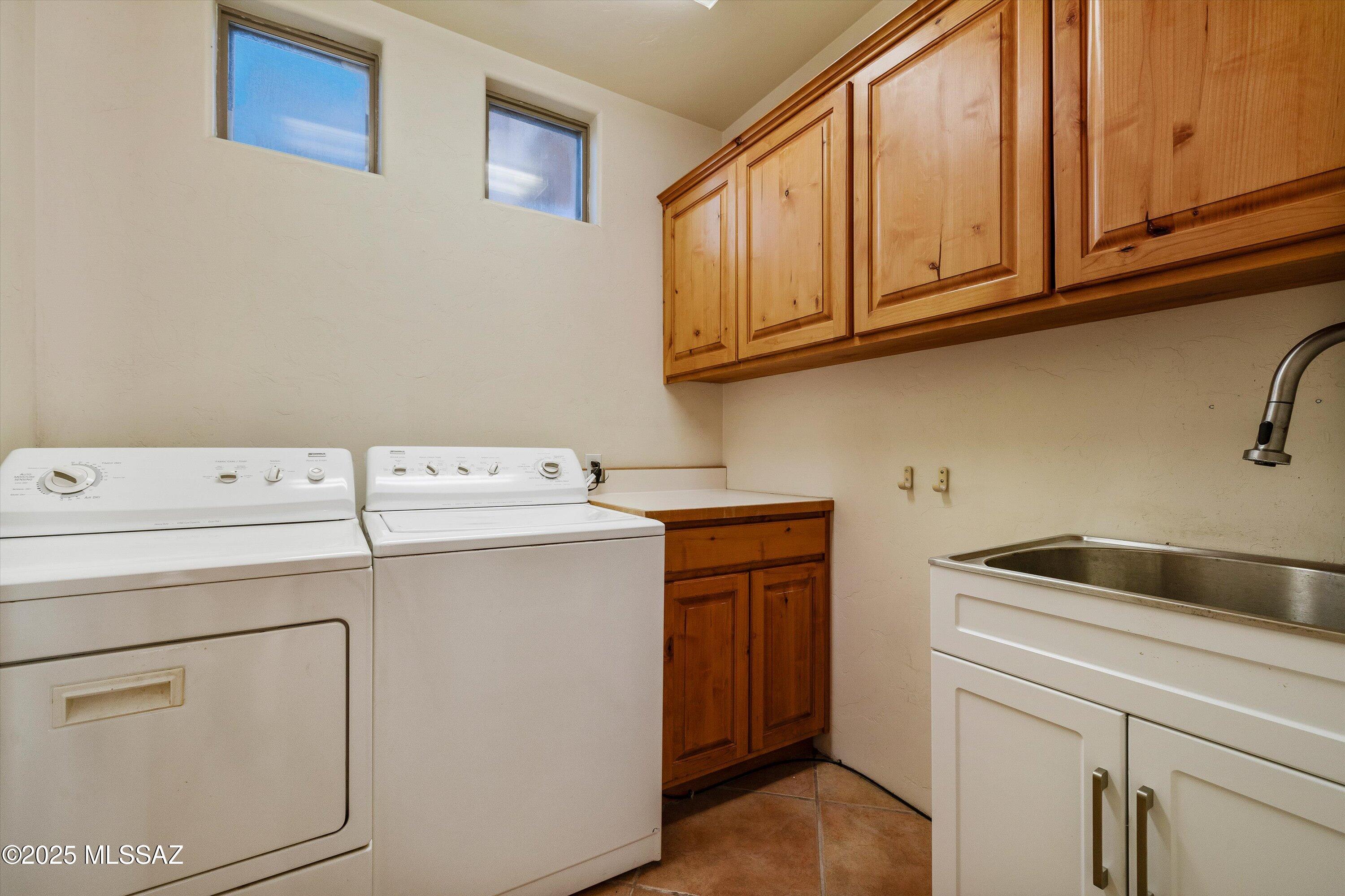 Roadrunner Hills (1-21) - Residential