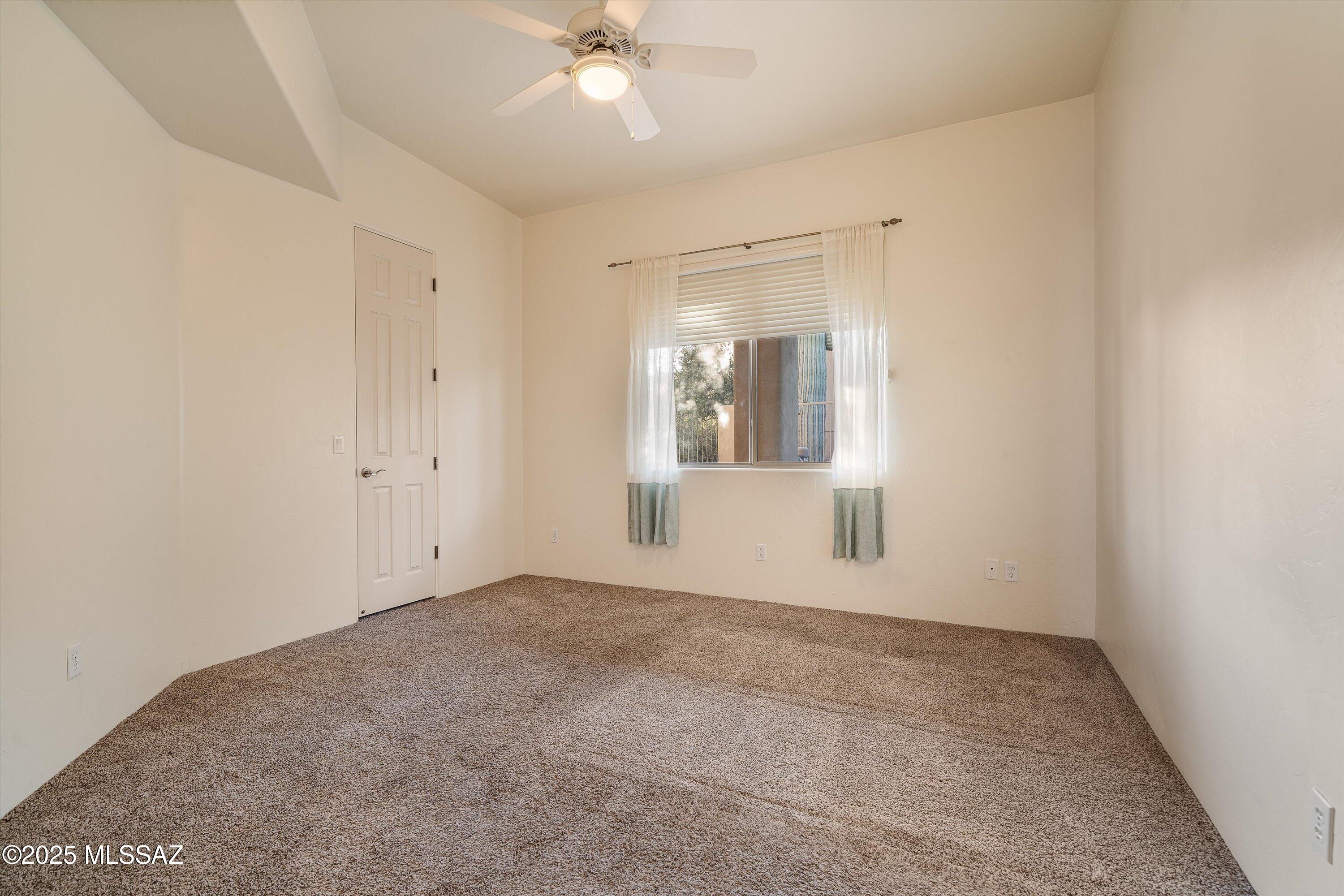 Roadrunner Hills (1-21) - Residential