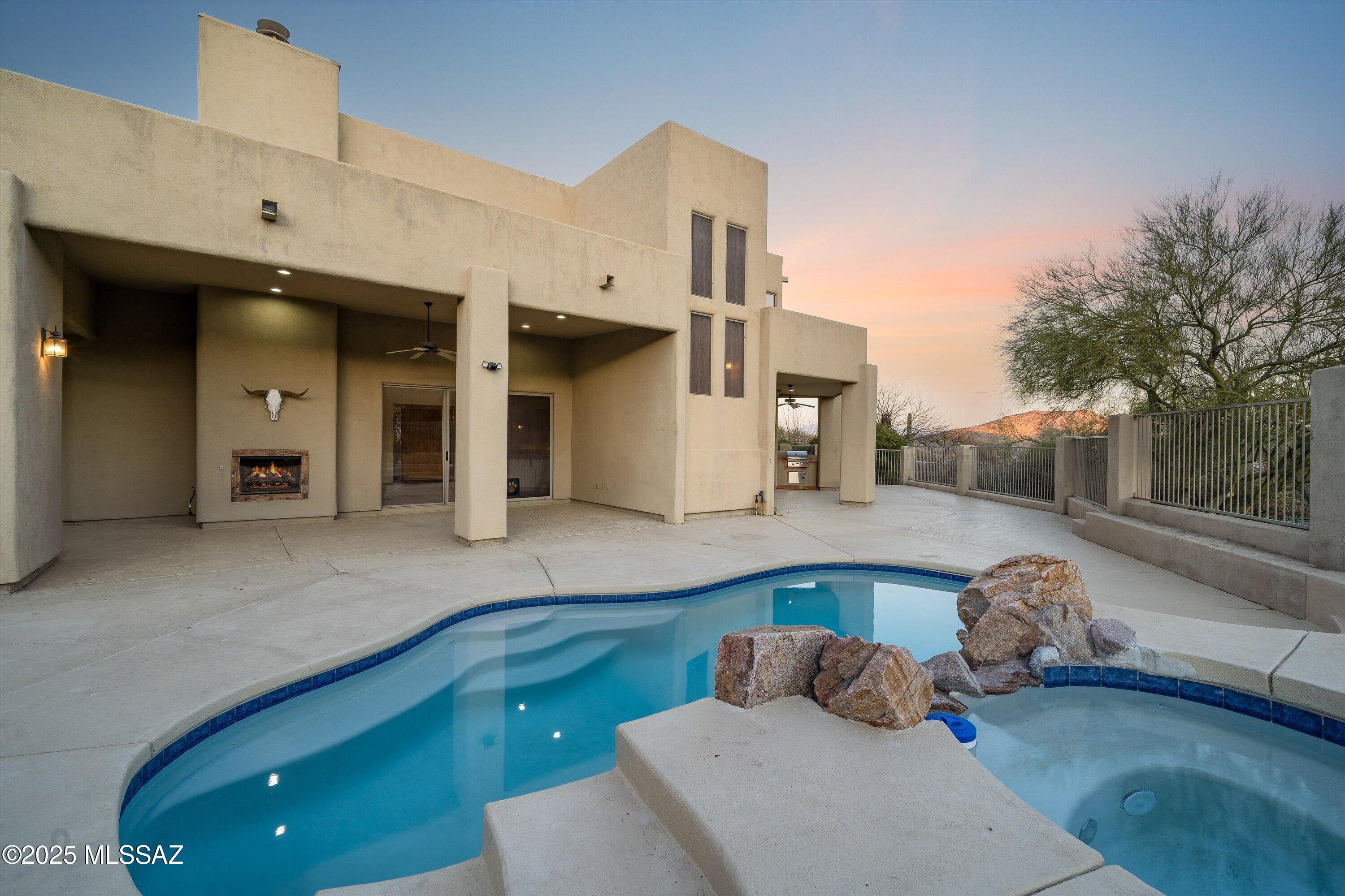 Roadrunner Hills (1-21) - Residential