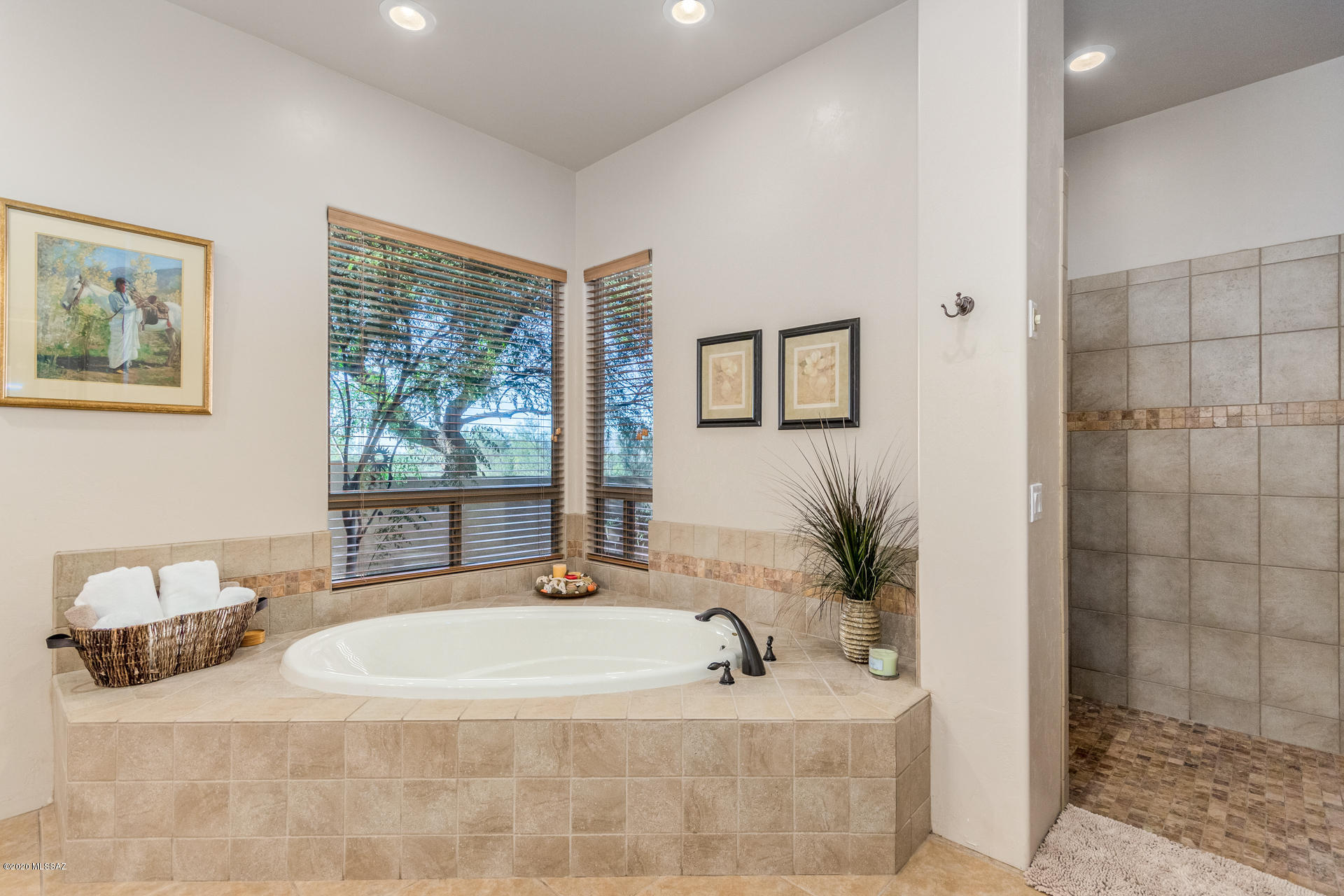 Coyote Creek (1-395) - Residential