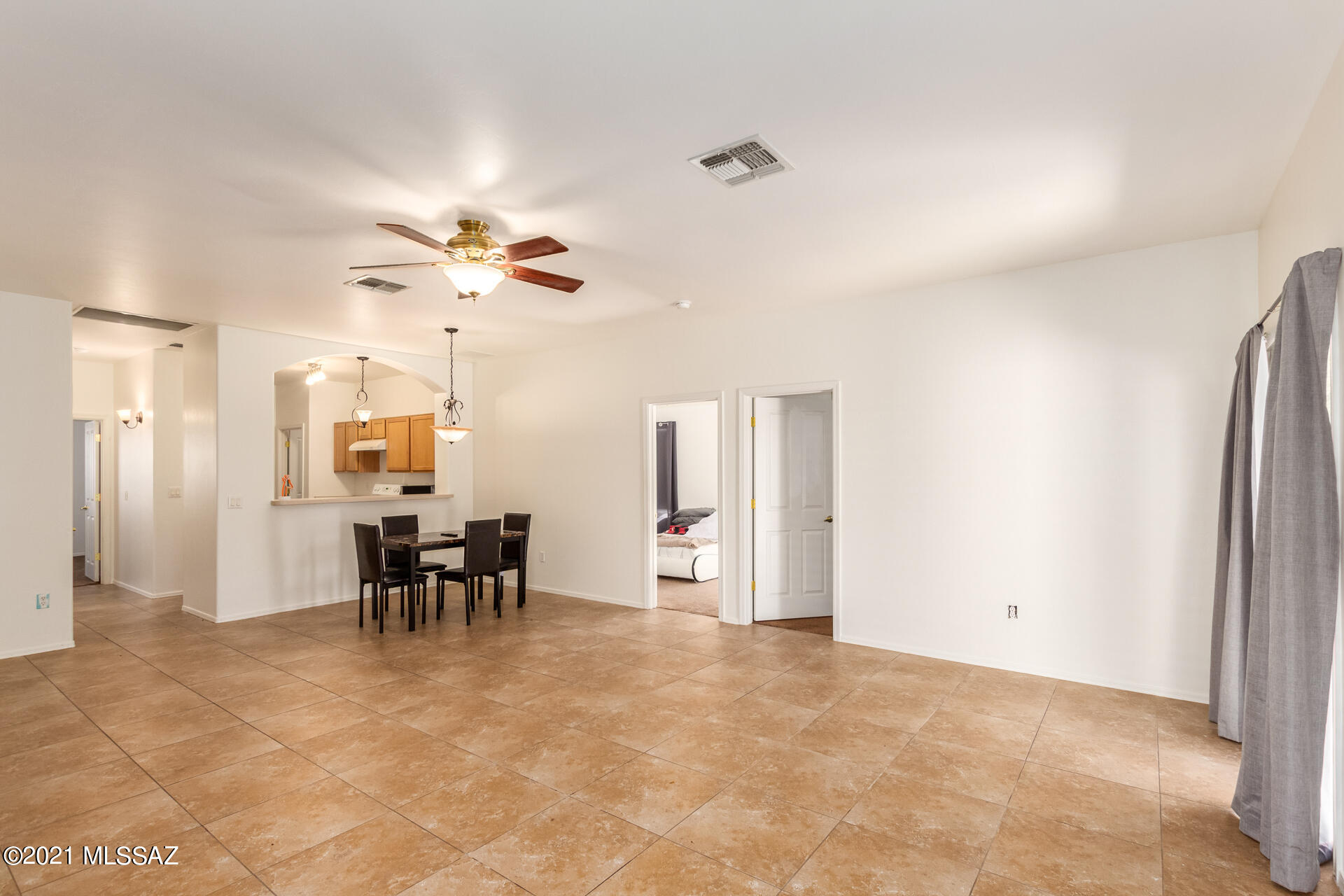 Continental Reserve Blk. 7 & 8 (1-82) - Residential