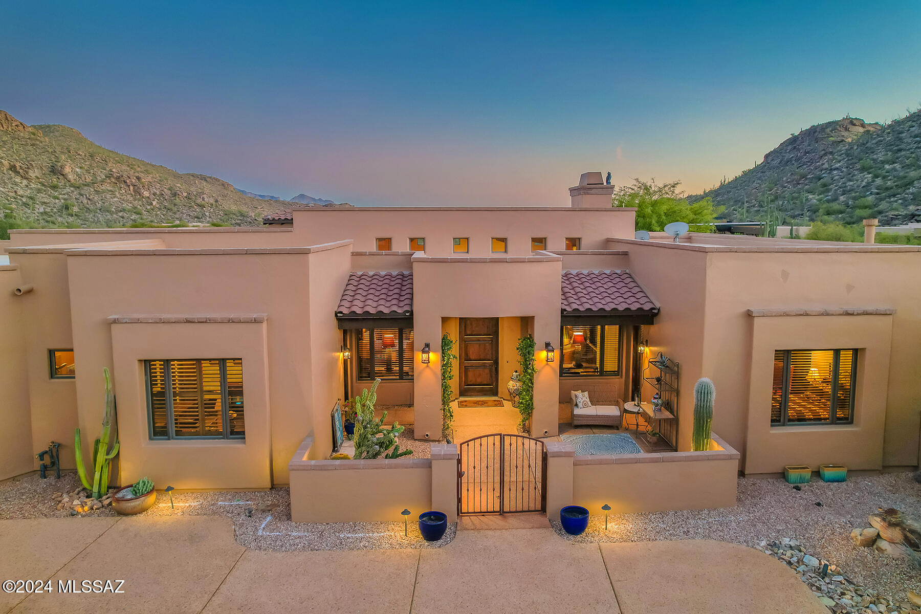 4589 W Rusty Rock Court