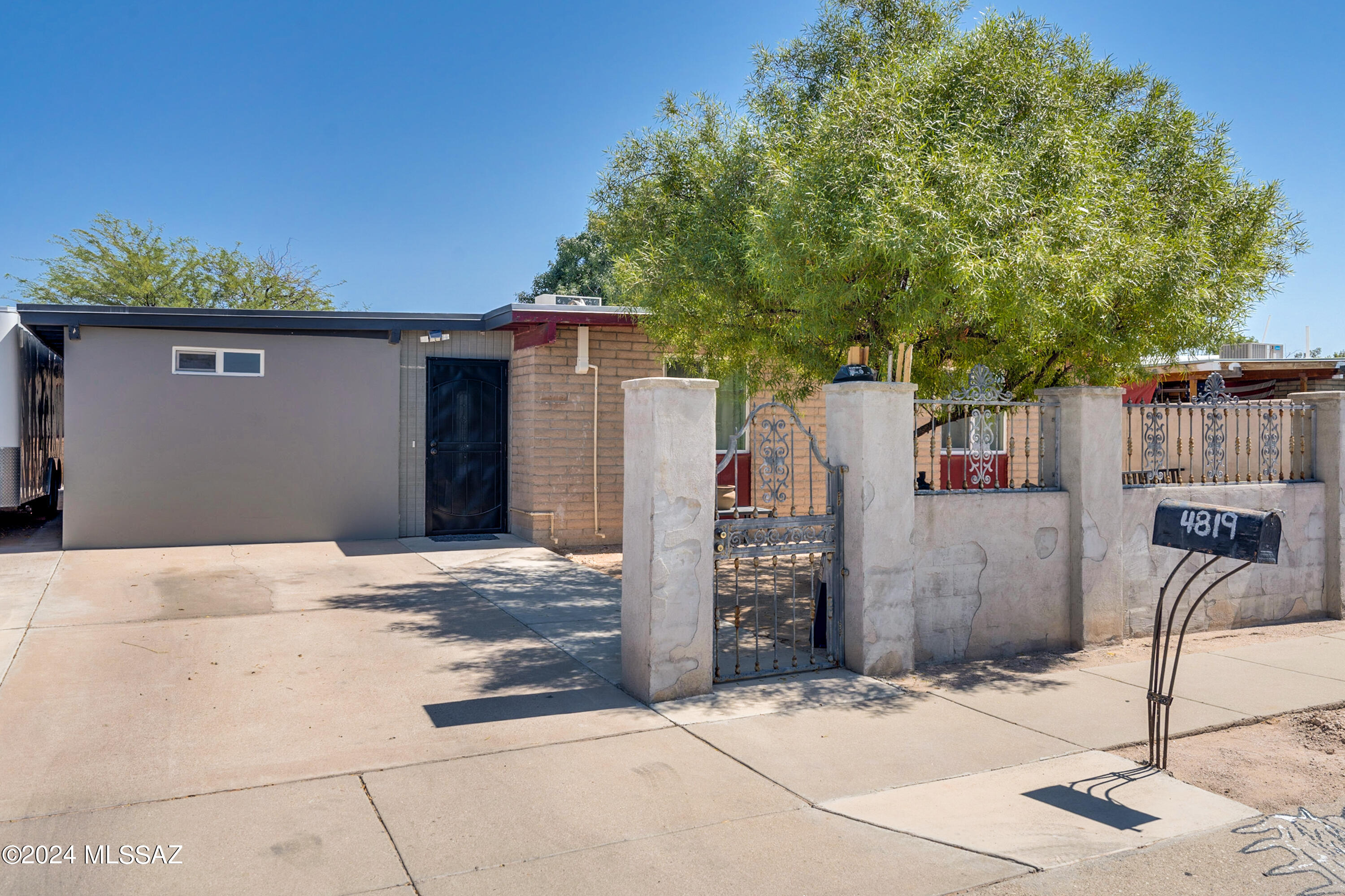 Bravo 1 (302-419) - Residential