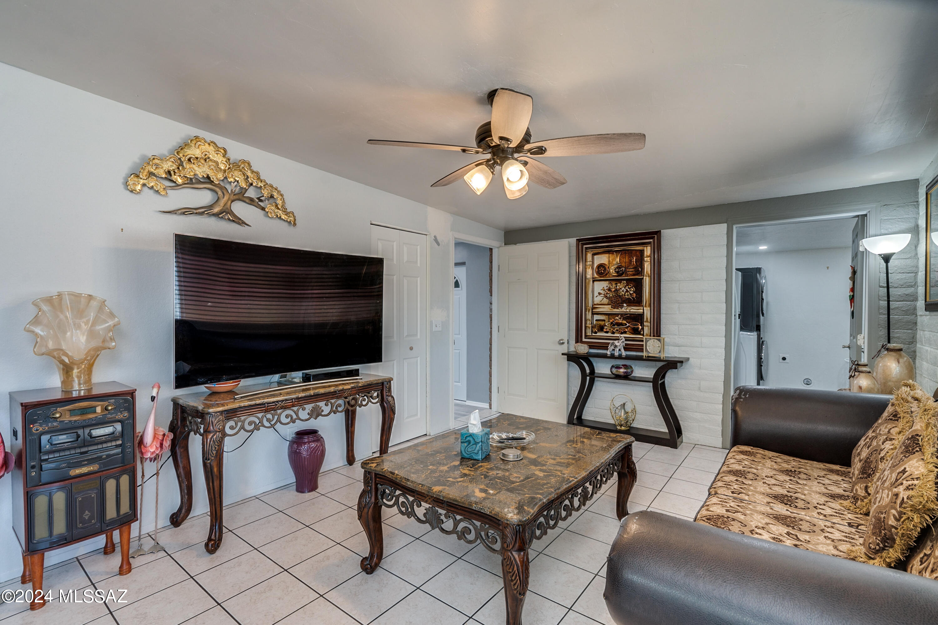 Bravo 1 (302-419) - Residential