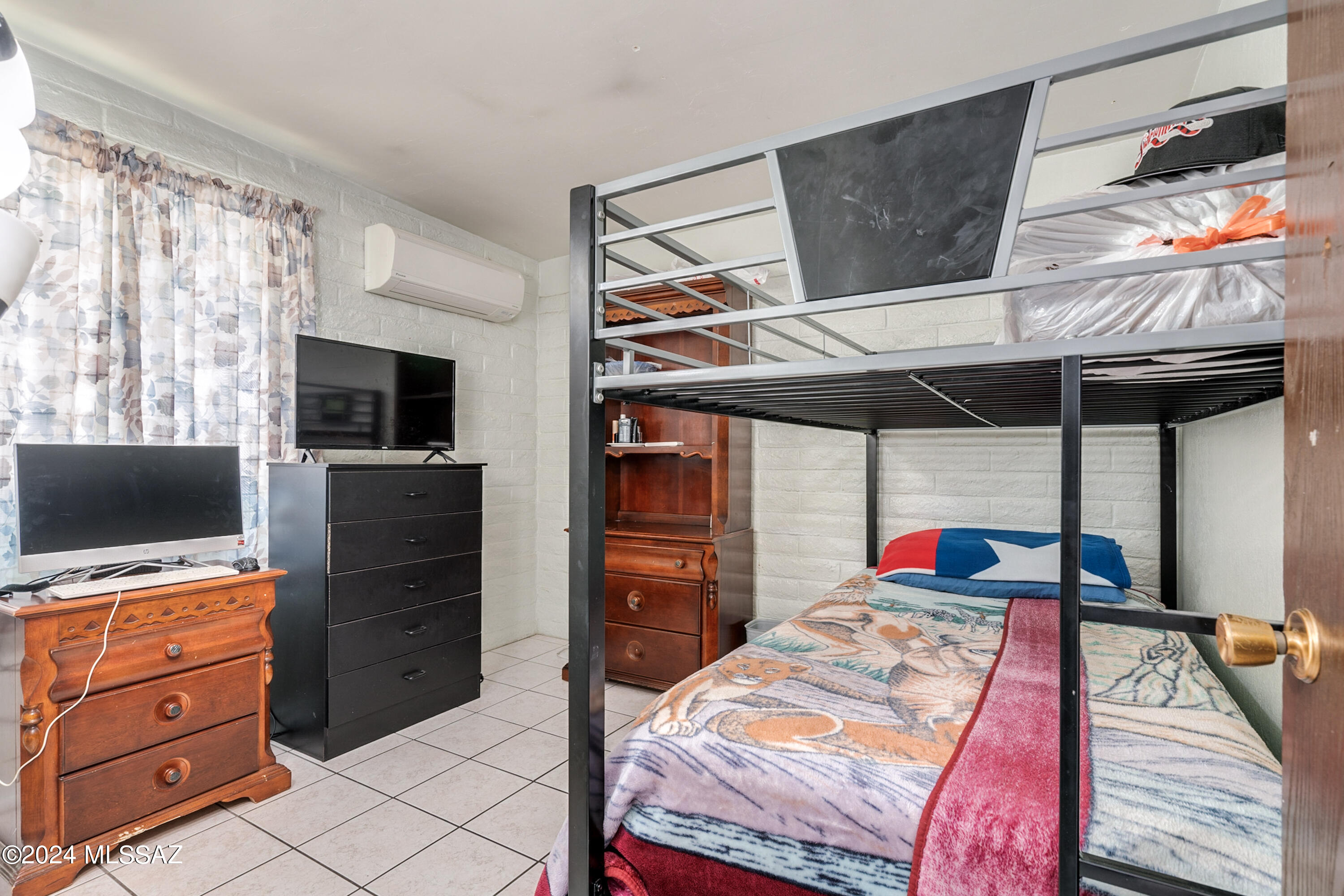 Bravo 1 (302-419) - Residential