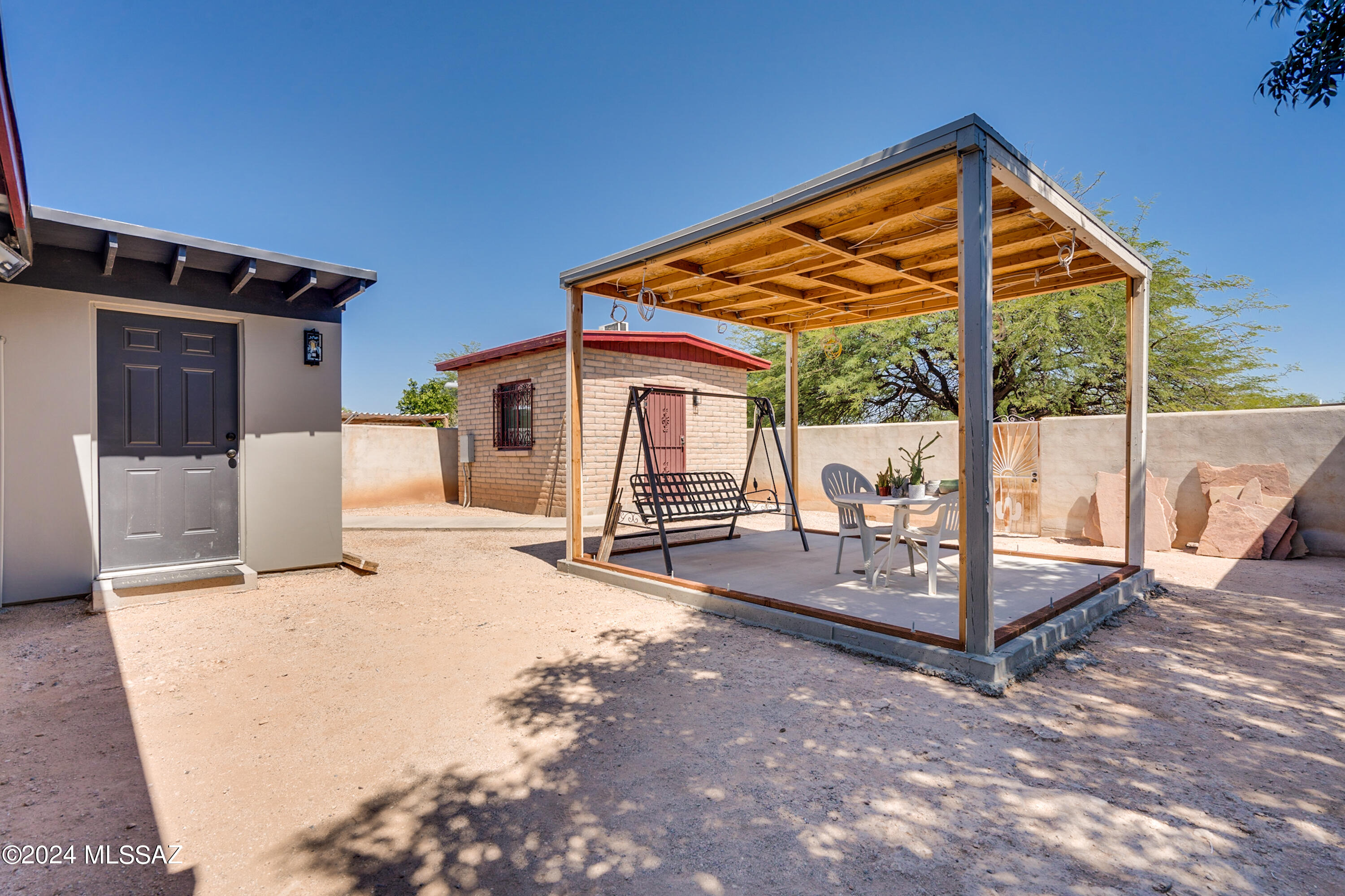 Bravo 1 (302-419) - Residential