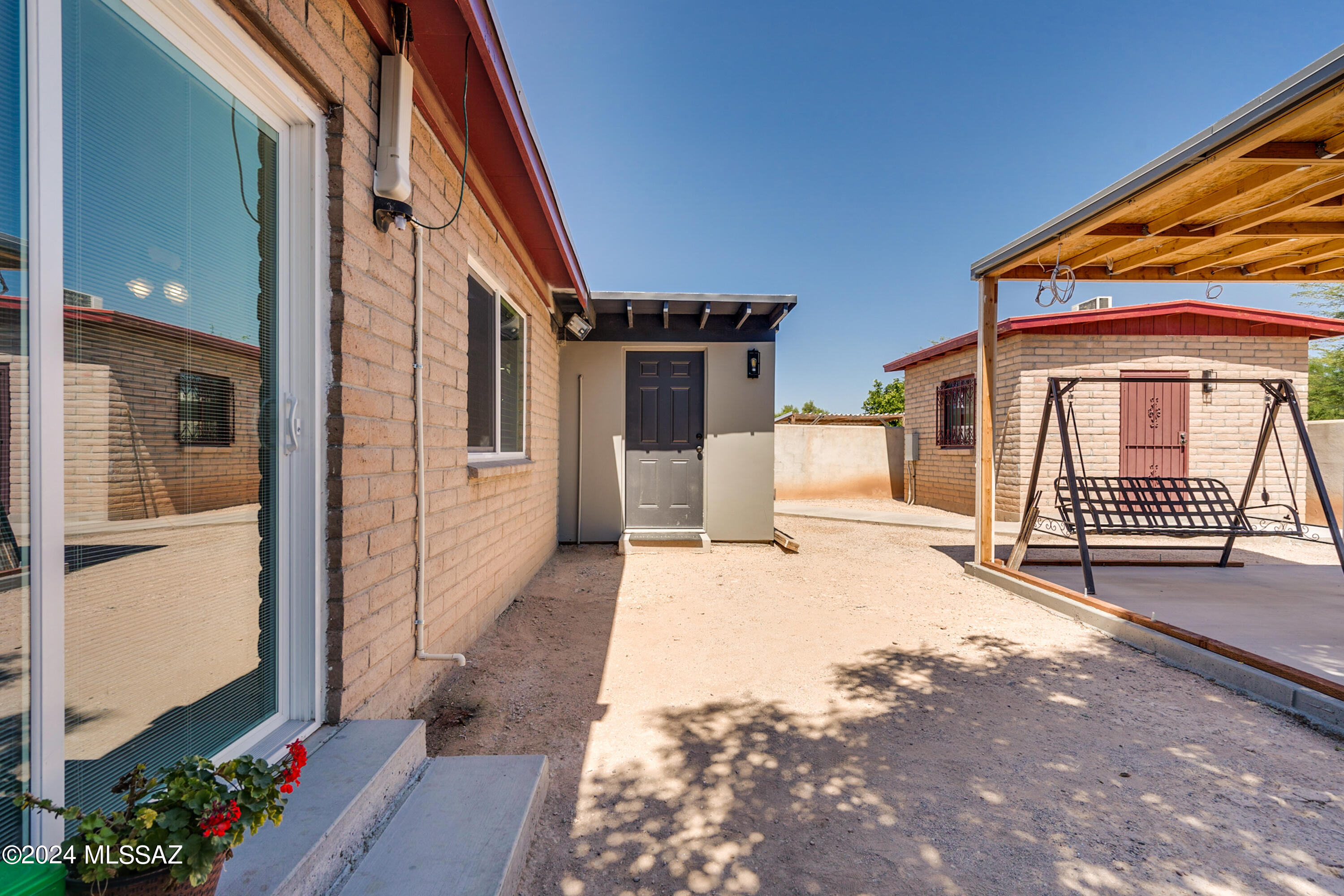 Bravo 1 (302-419) - Residential