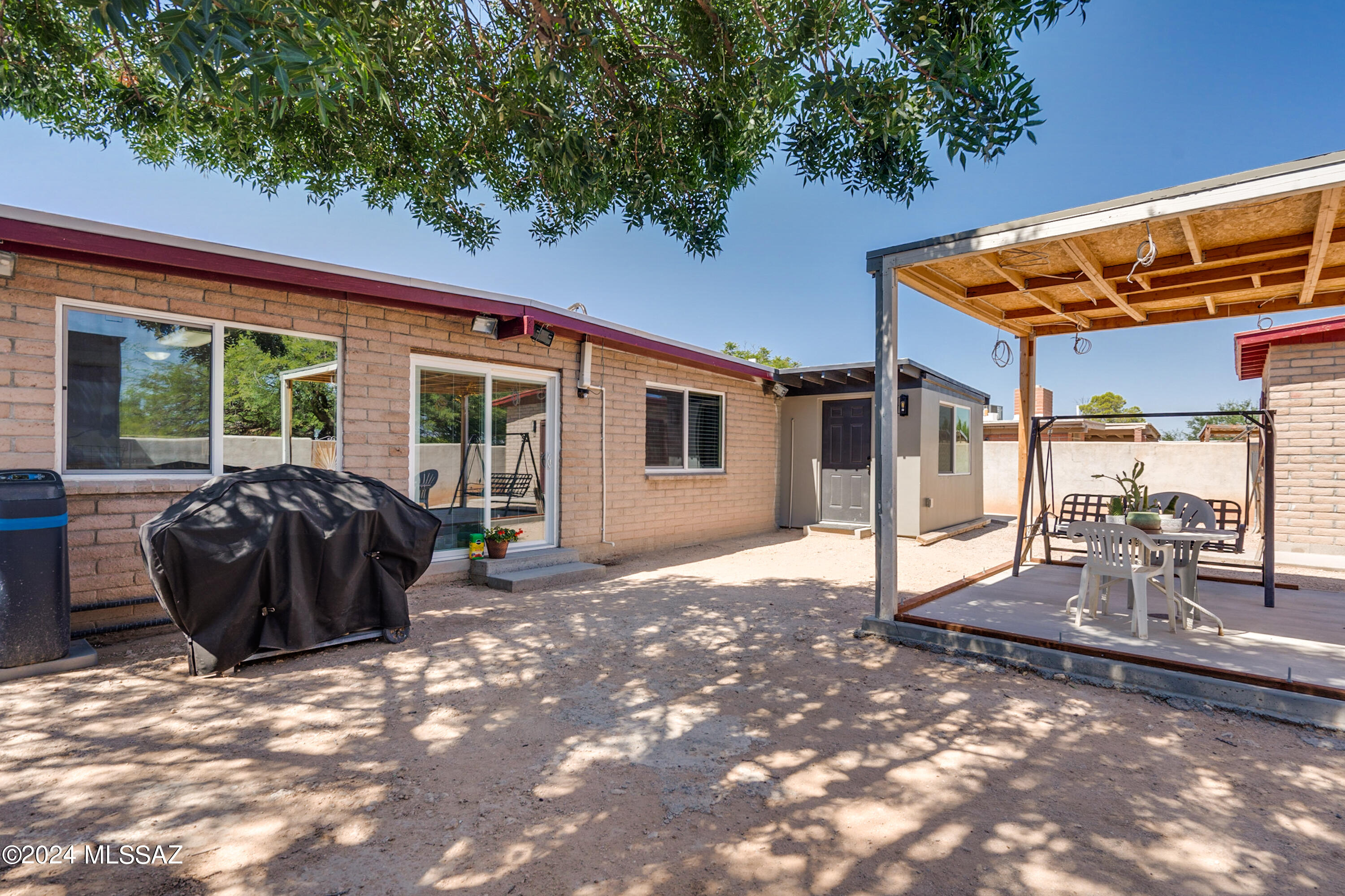 Bravo 1 (302-419) - Residential