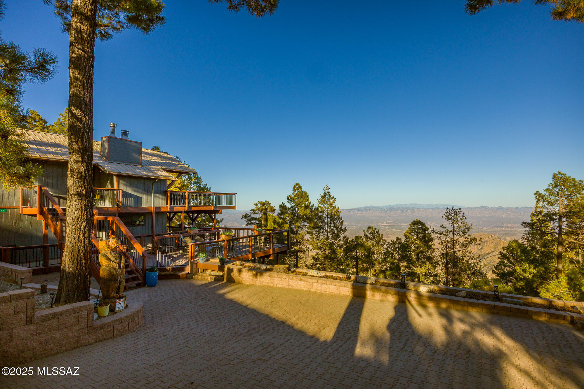 Loma Sabino Pines - Residential