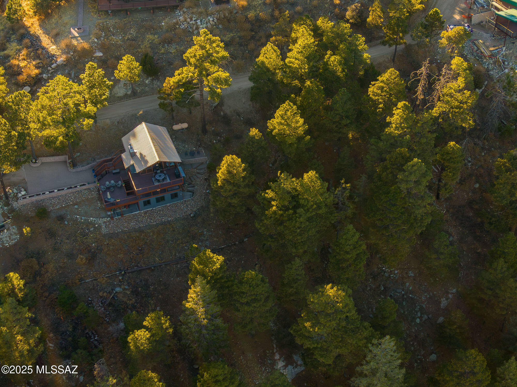 Loma Sabino Pines - Residential