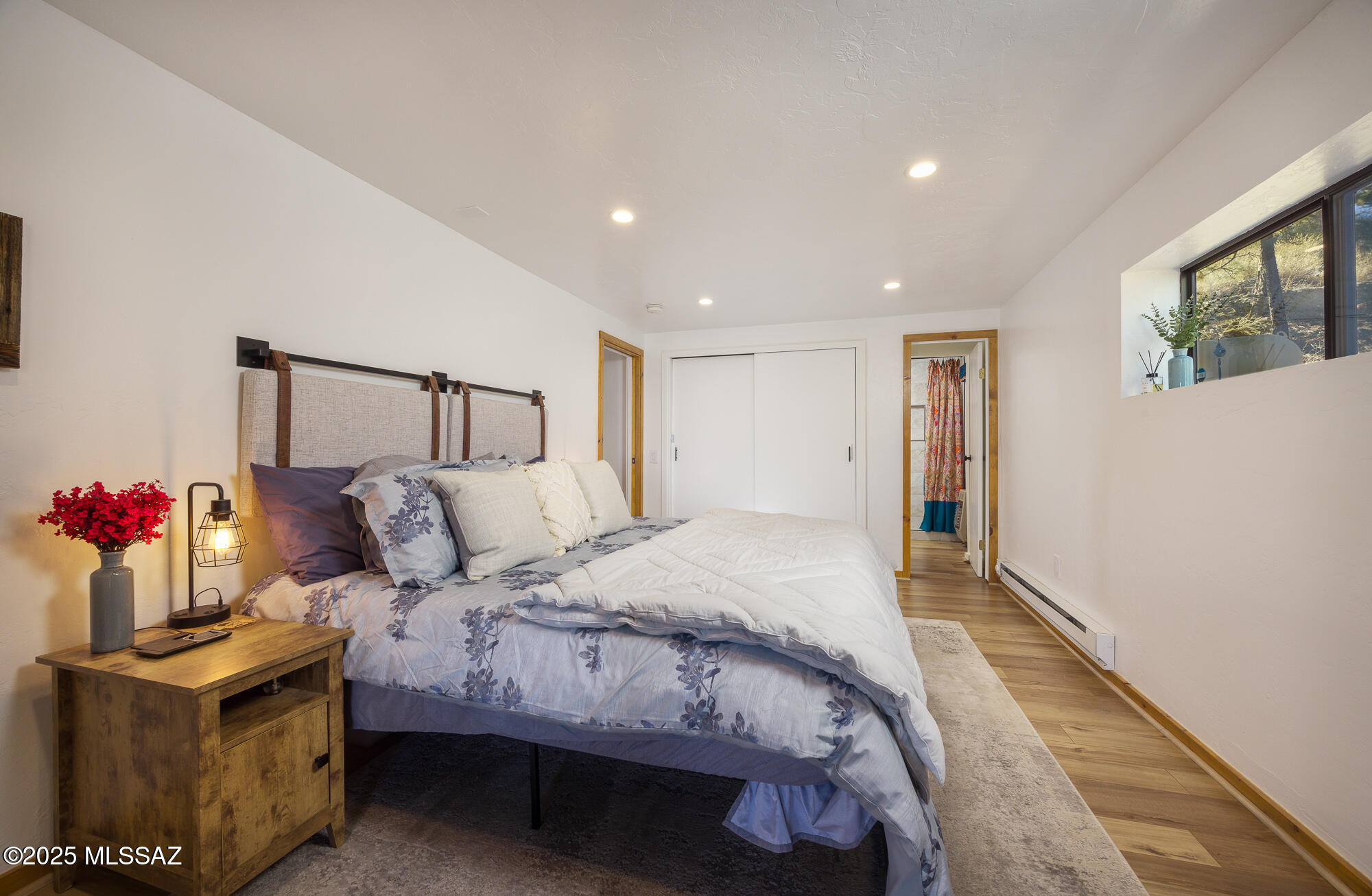 Loma Sabino Pines - Residential