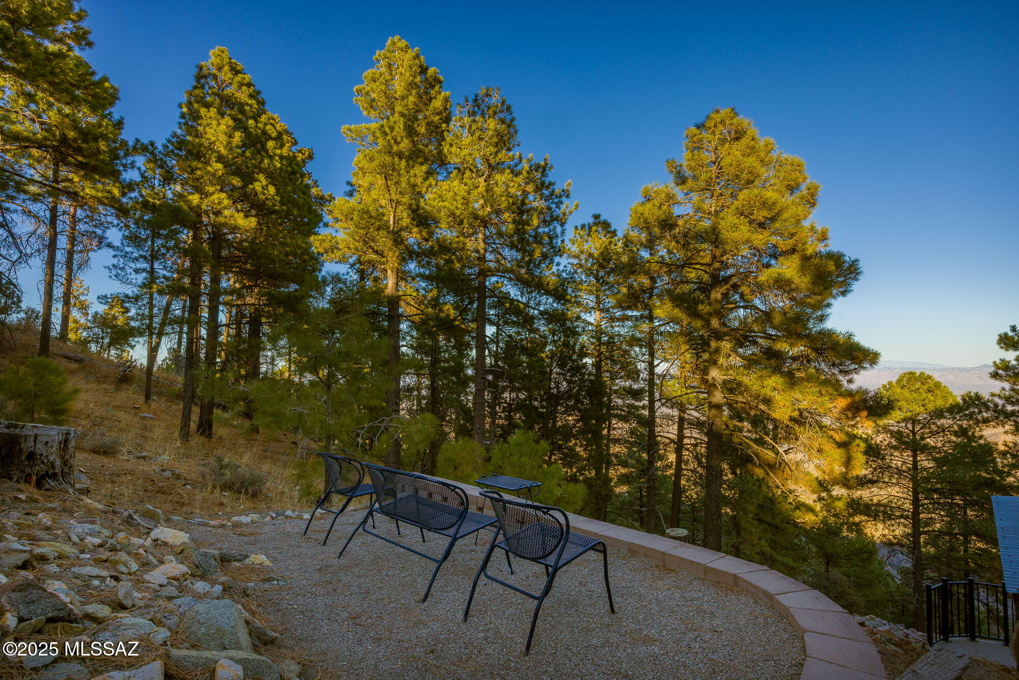 Loma Sabino Pines - Residential