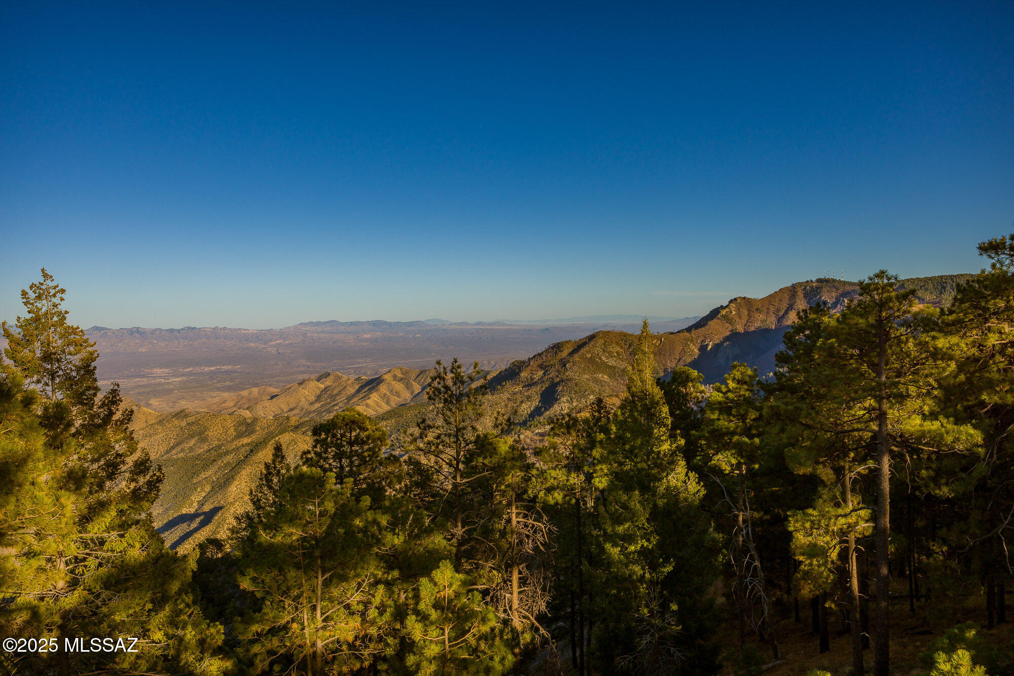 Loma Sabino Pines - Residential