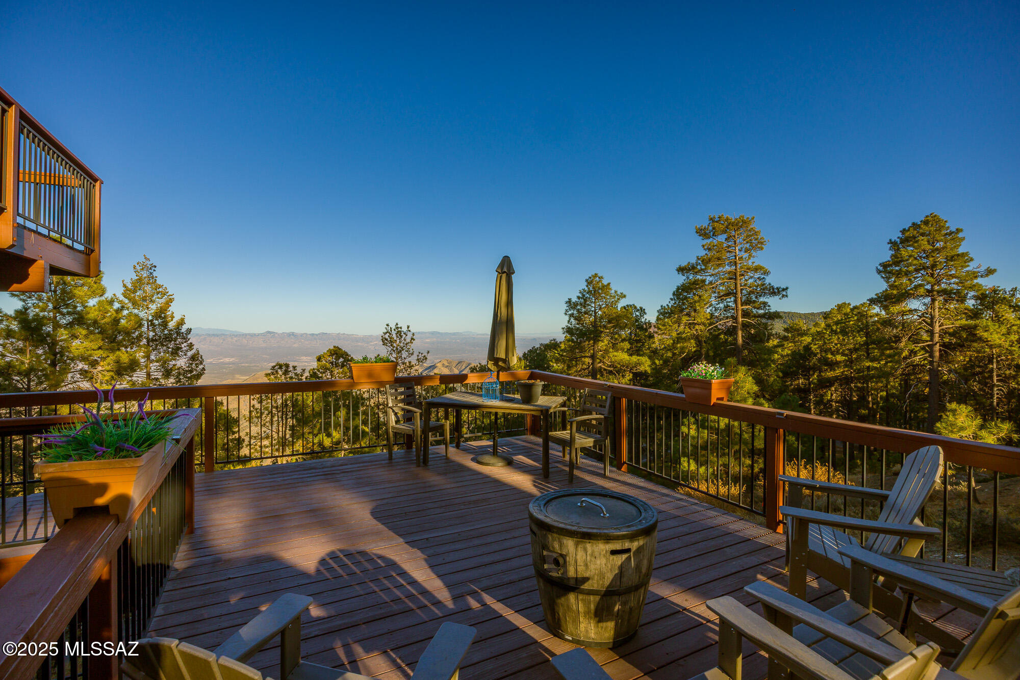 Loma Sabino Pines - Residential