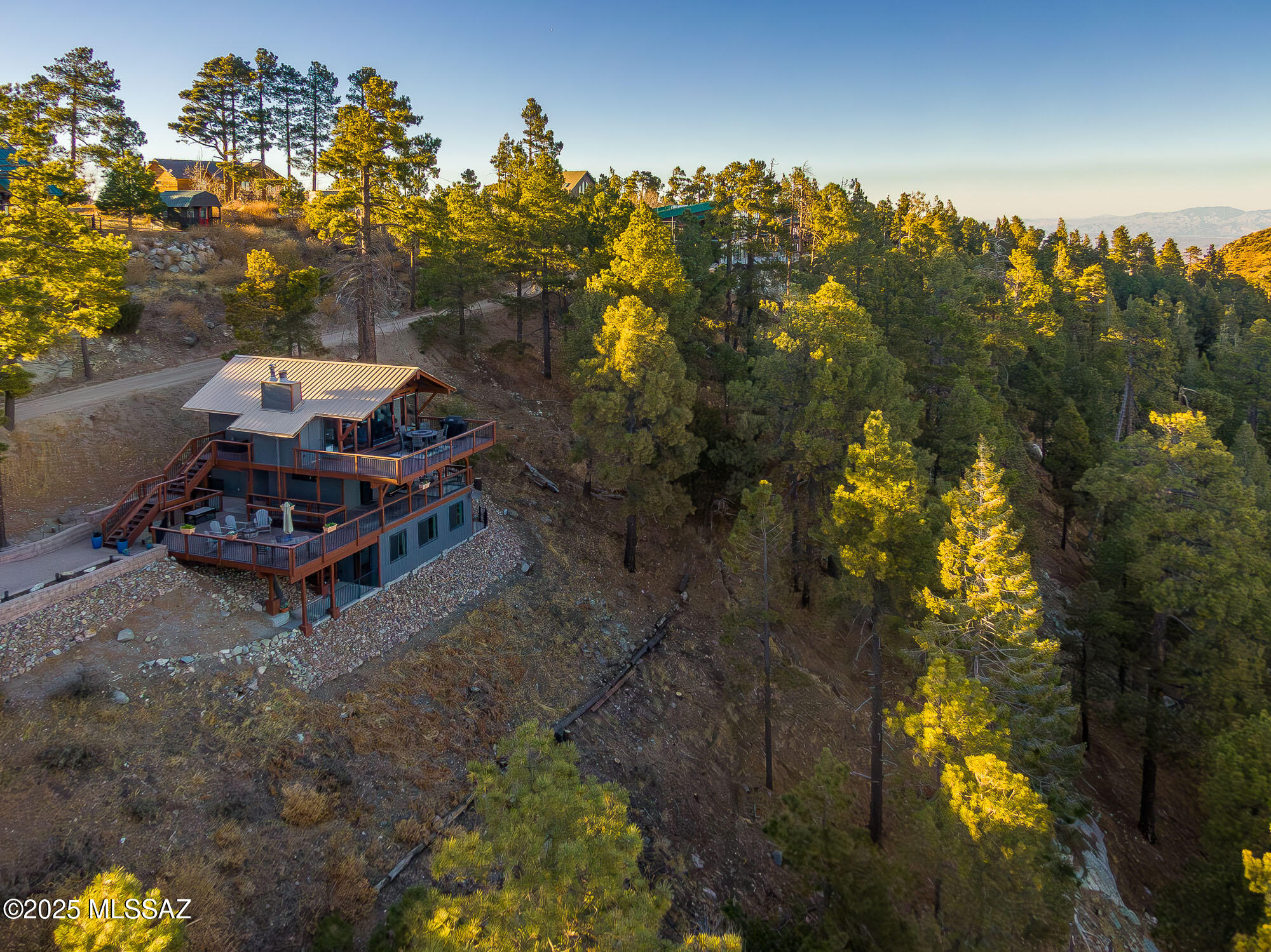 Loma Sabino Pines - Residential