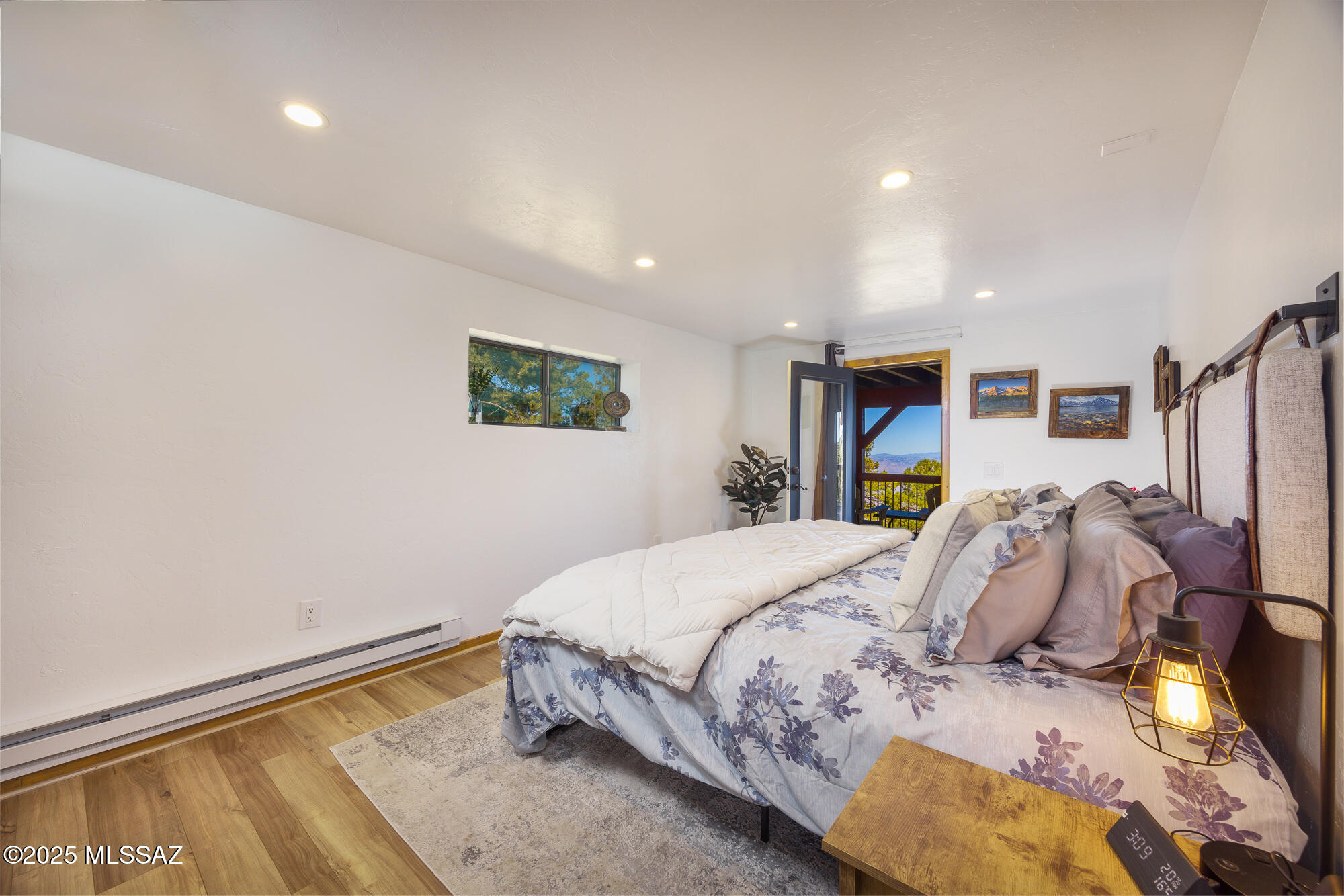 Loma Sabino Pines - Residential