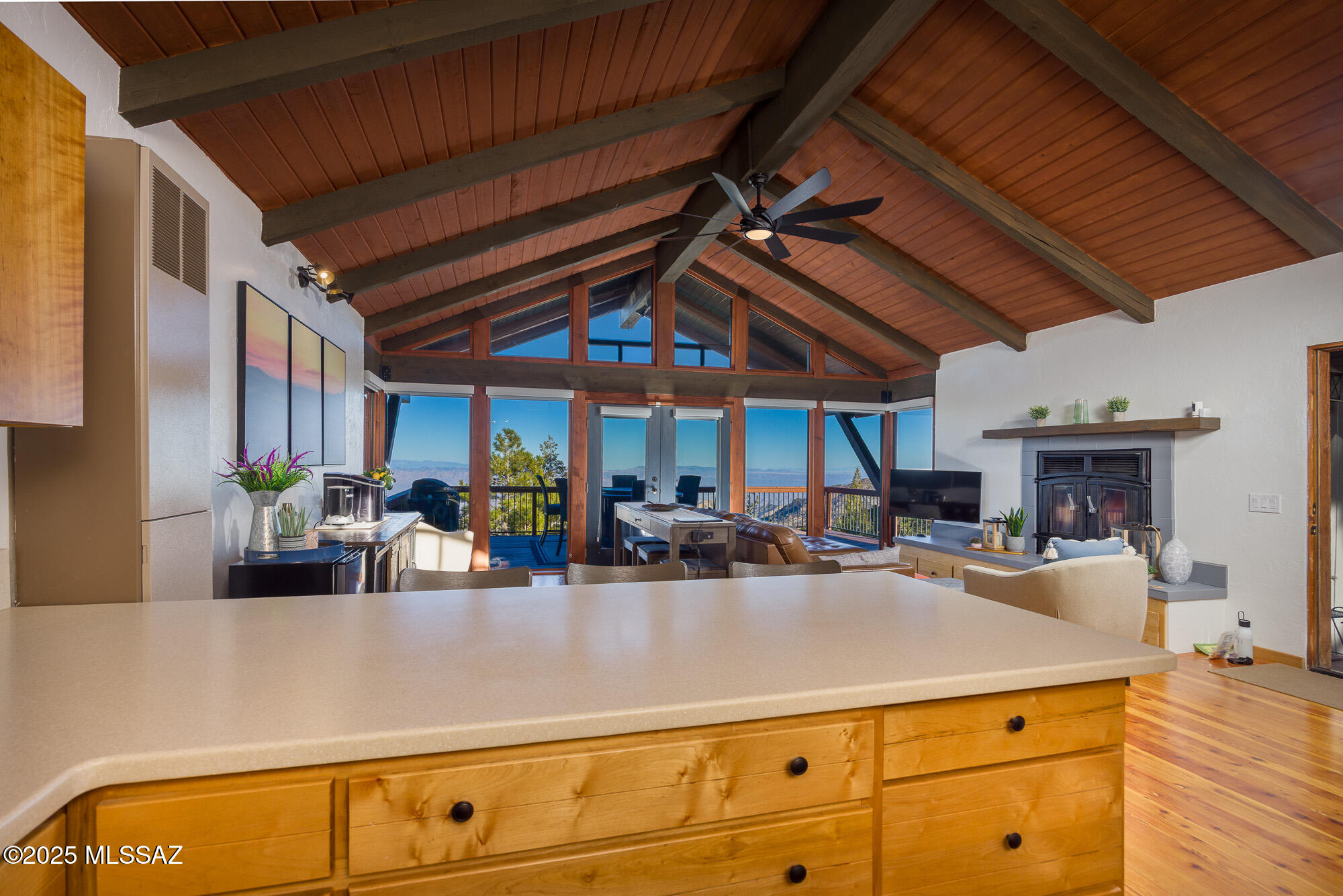 Loma Sabino Pines - Residential