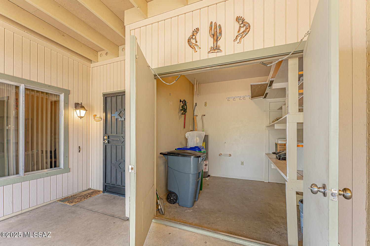 1441 W Calle Altamira