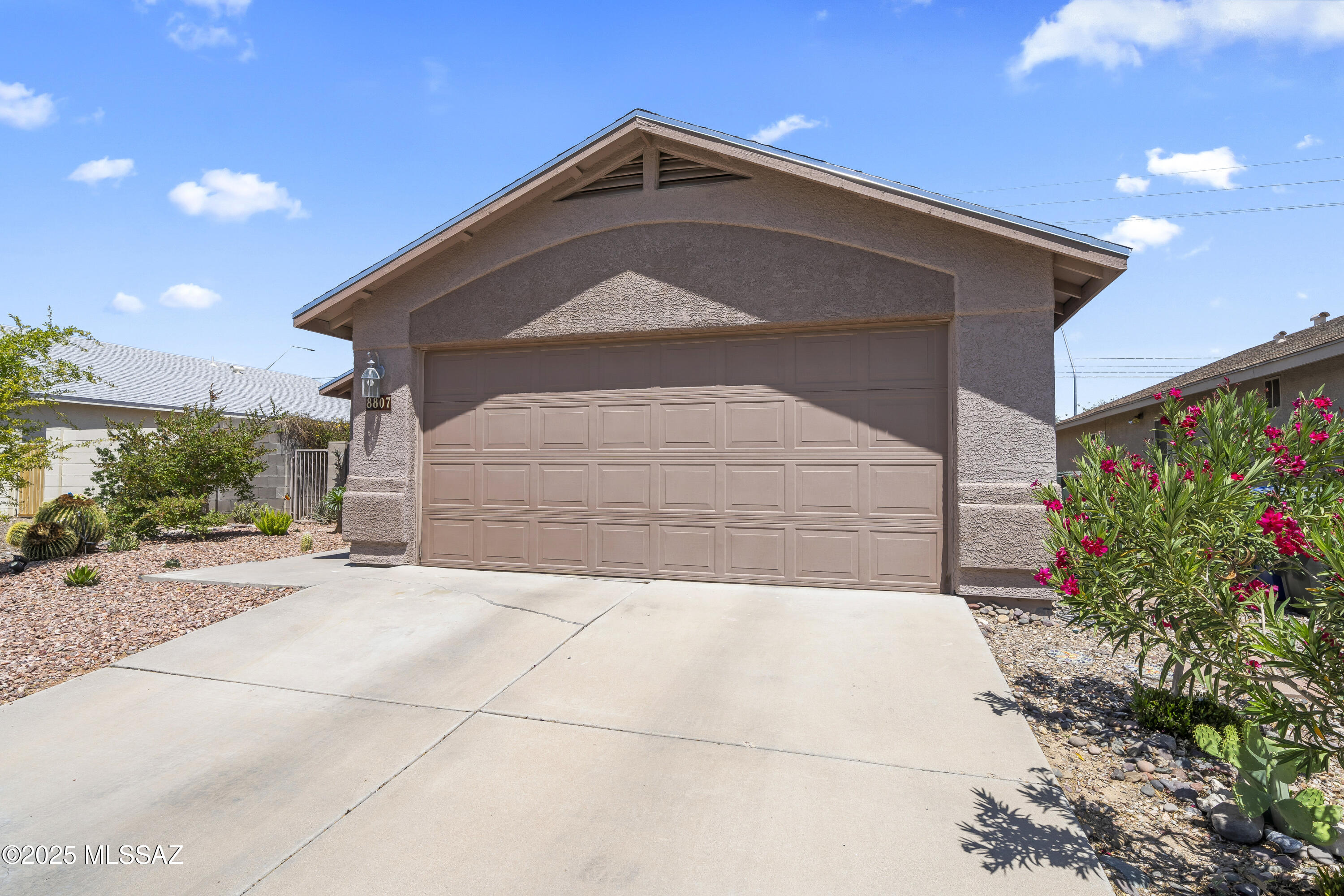 8807 S Desert Rainbow Drive