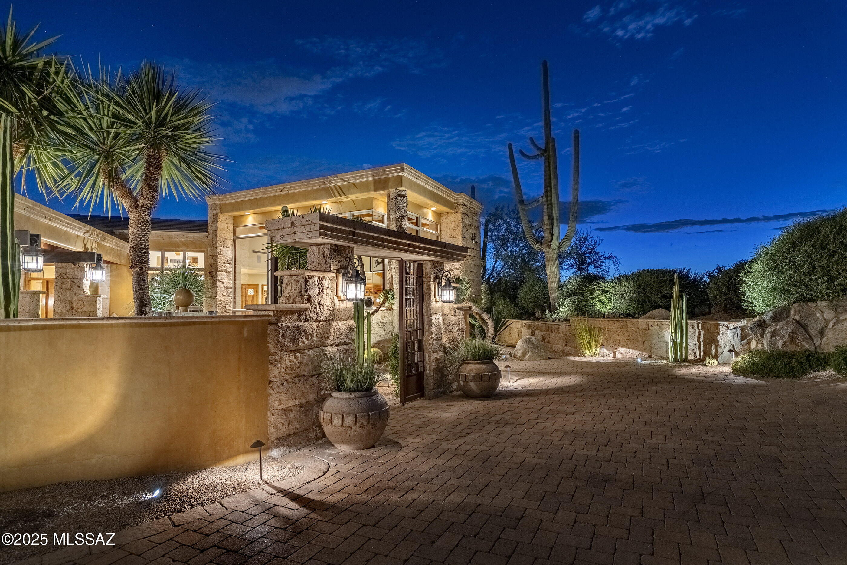 2143 E Desert Garden Drive